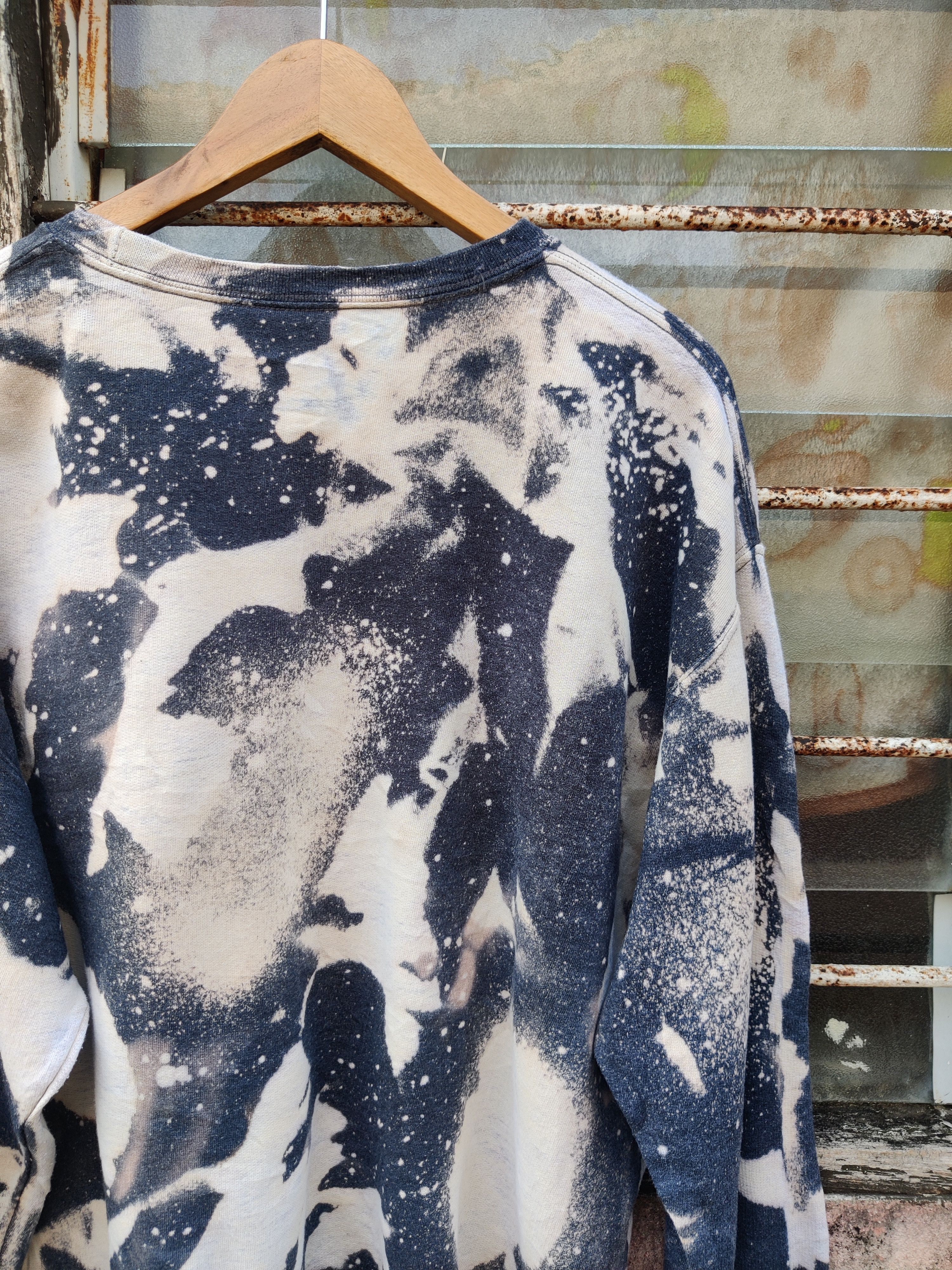 Japanese Brand × Vintage Vintage MaMa Fruit Of The Loom Abstract Bleach Sweatshirt Size US L / EU 52-54 / 3 - 5 Thumbnail