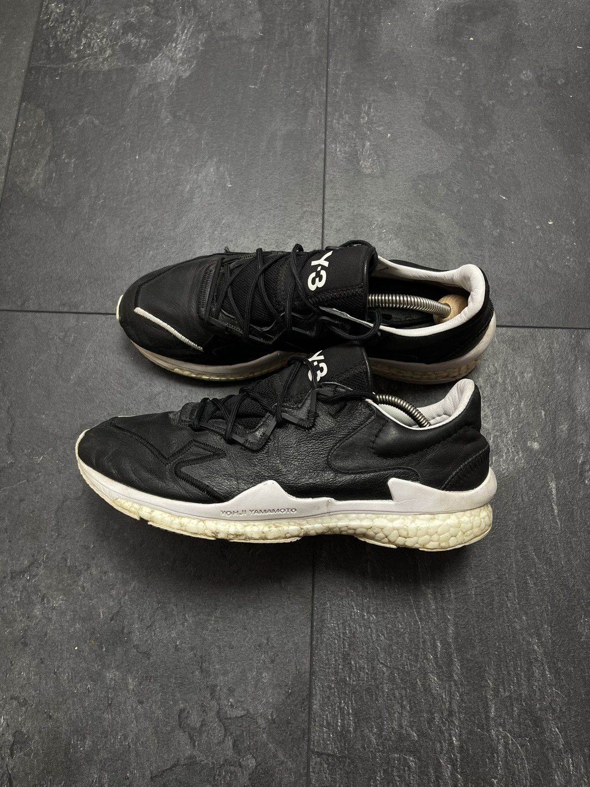 Adidas × Vintage × Yohji Yamamoto Vintage adidas y-3 low top leather sneakers Size US 9 / EU 42 - 8 Thumbnail