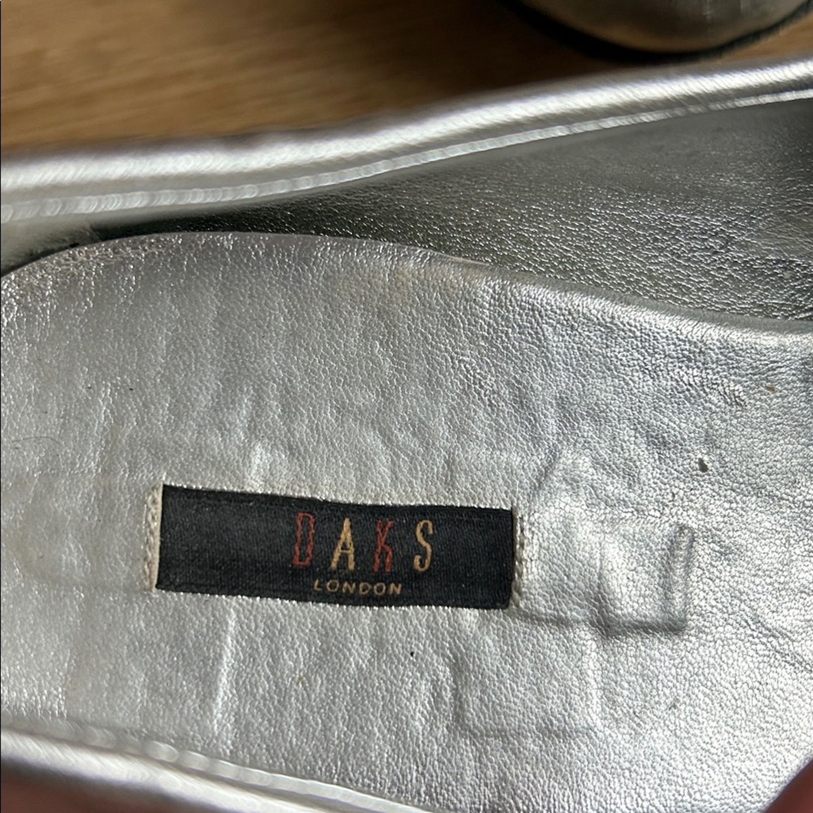 DAKS Daks London Silver Horsebit Metallic Loafers Size US 9 / IT 39 - 3 Thumbnail