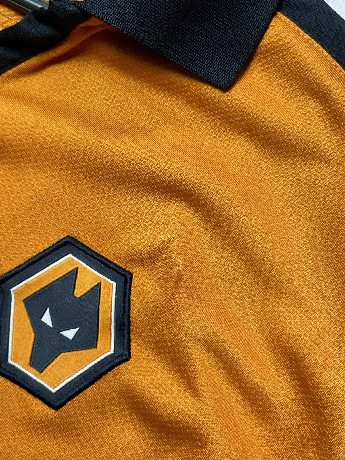 Vintage Vintage wolves soccer jersey Wolverhampton size M Long sleev Size US M / EU 48-50 / 2 - 3 Thumbnail