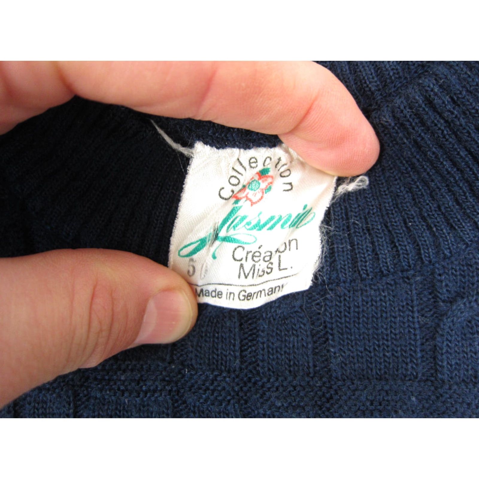 Vintage VINTAGE German Sweater Womens L Blue Wool Polyester Made in Germany Knit 90s Pullover Crew Neck Long Sleeve Crew Neck Women USA 32-34 Size L / US 10 / IT 46 - 4 Thumbnail