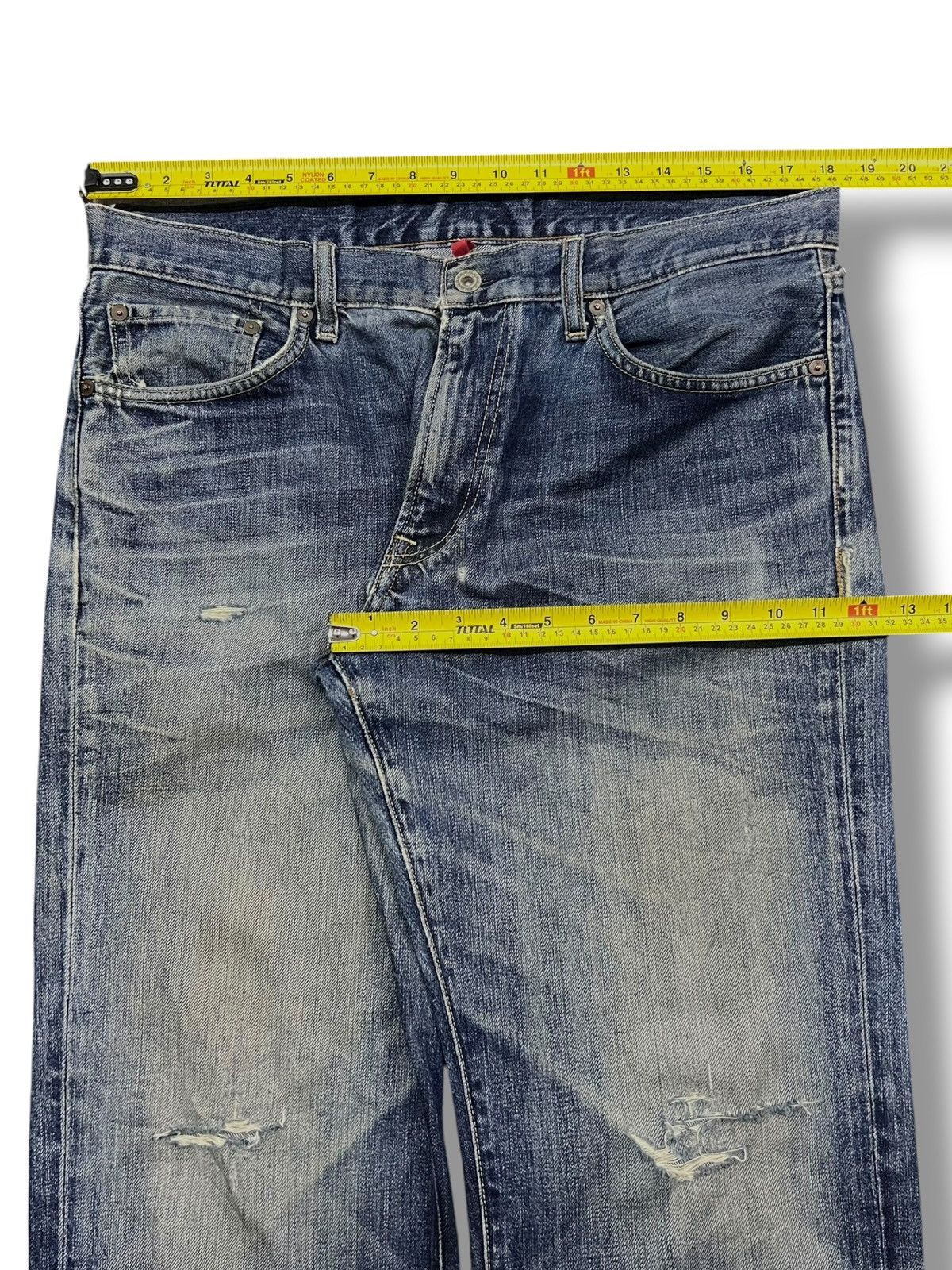 Uniqlo Vintage Uniqlo UJ - Faded Wash, Distressed Denim Size US 36 / EU 52 - 14 Thumbnail