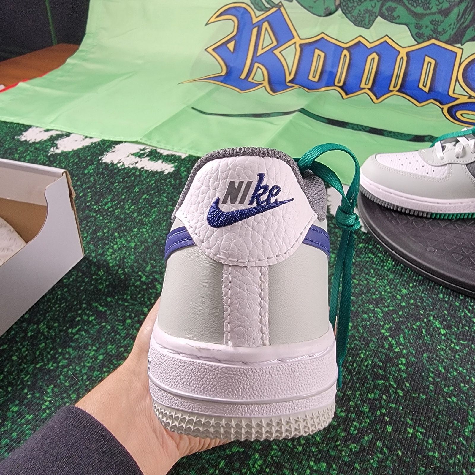 Nike Kid's (PS) Nike Force 1 LV8 Silver/Deep Royal Blue Sz 3Y Size US 4.5 / IT 34.5 - 6 Thumbnail