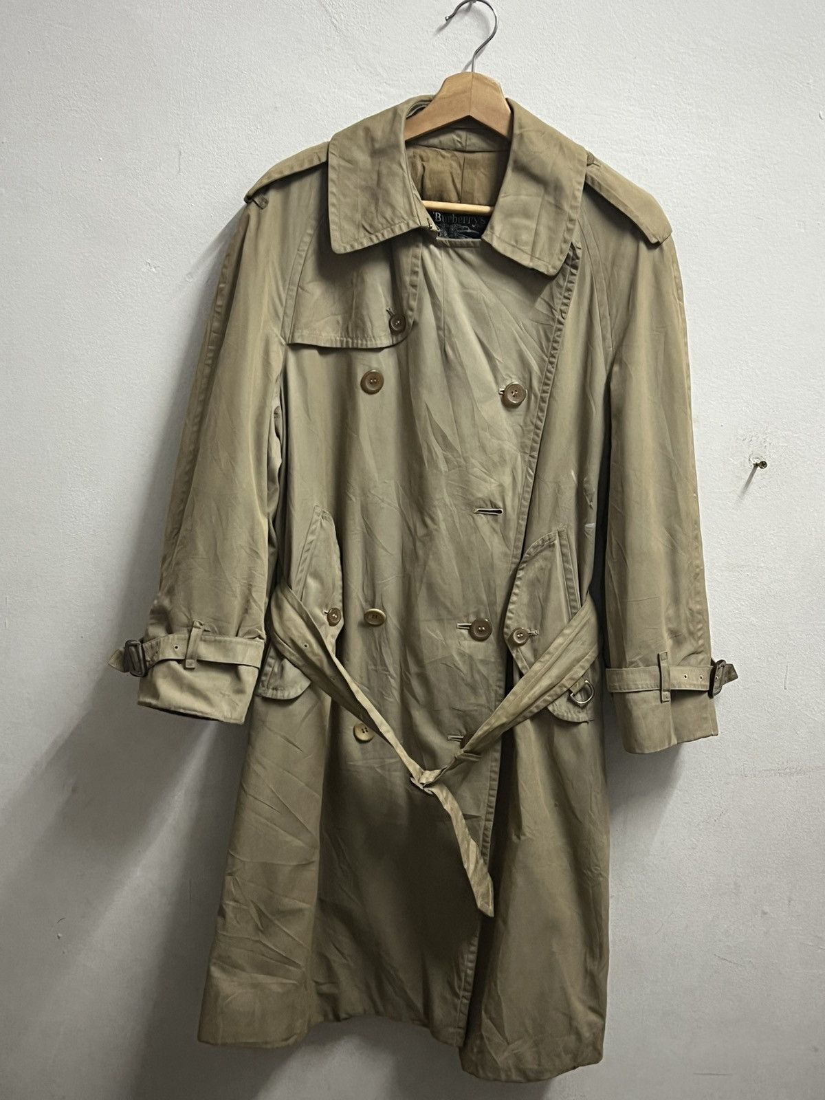 Burberry BURBERRY England Vintage tranch coat double breasted Size US M / EU 48-50 / 2 - 1 Thumbnail