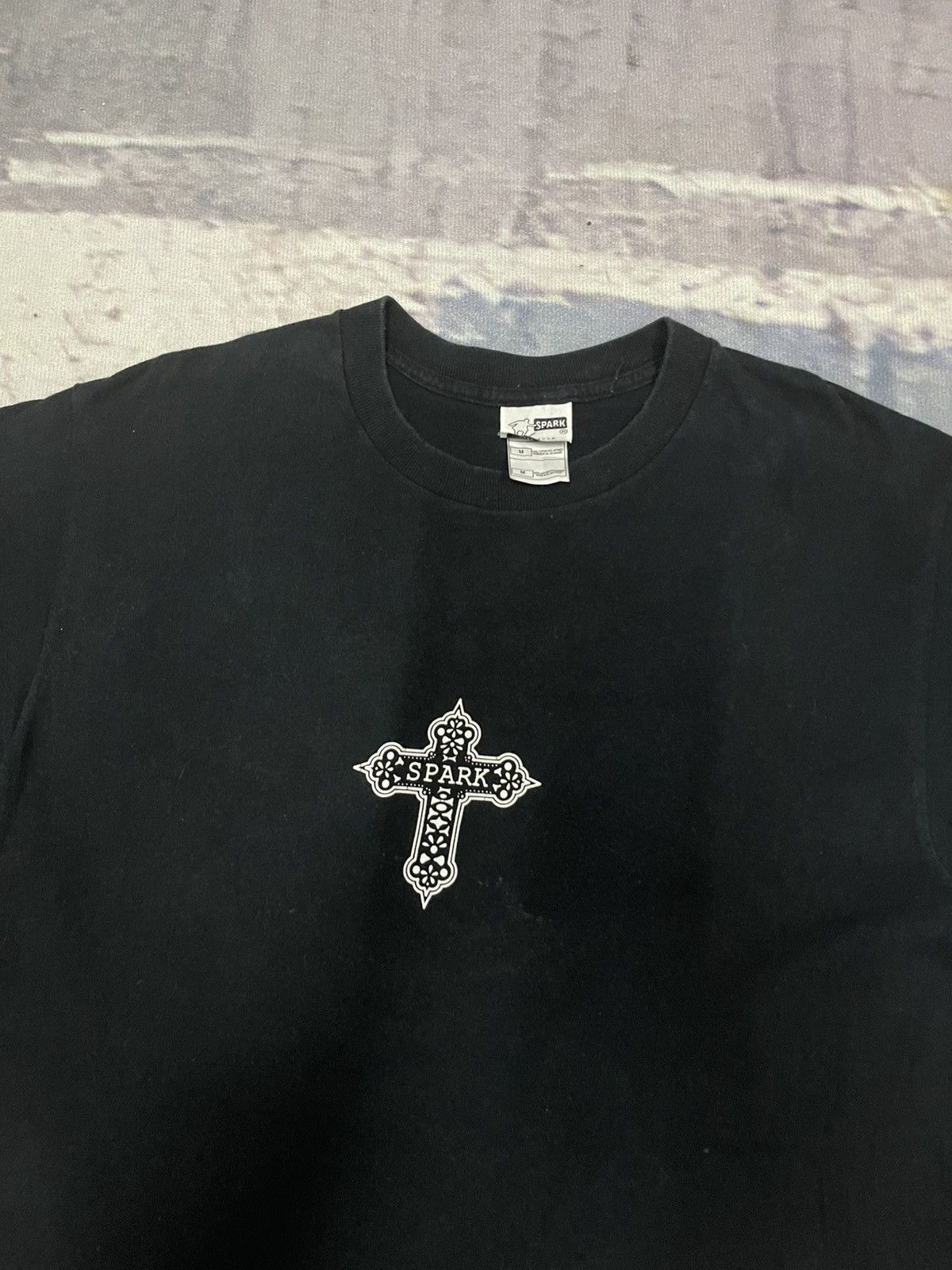 Vintage 90s SPARK USA BIG LOGO CROSS SPELLOUT SKATE TEES RARE Size US M / EU 48-50 / 2 - 6 Thumbnail