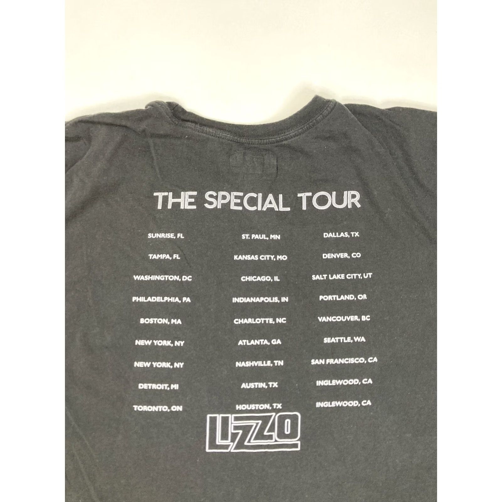Rizzoli VINTAGE Lizzo The Special Tour Graphic T-shirt Women XXL Black Short Sleeve Size XXL / US 16-18 / IT 52-54 - 4 Thumbnail