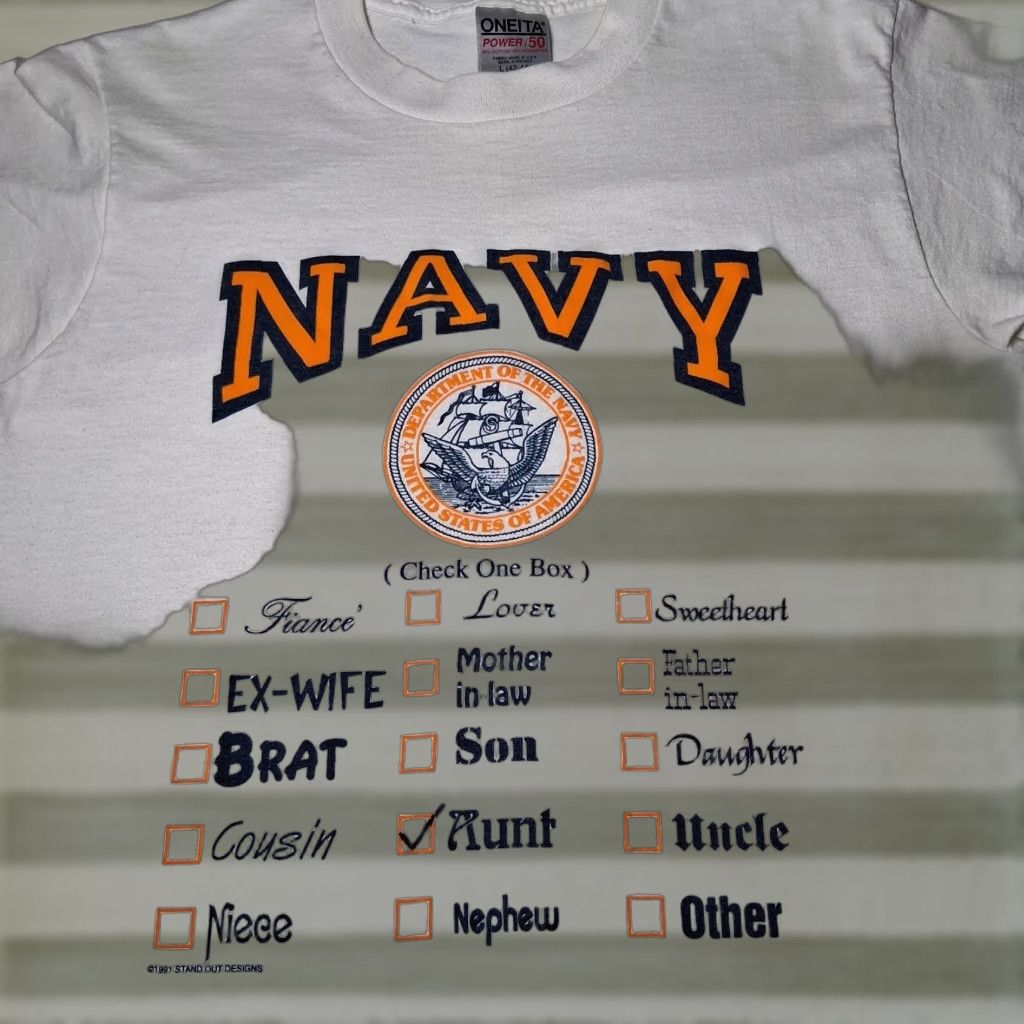 Vintage VINTAGE 90s United States Navy Family Shirt L Short Sleeve Cotton Blend White Oneita Power/50 Crew Neck Size US L / EU 52-54 / 3 - 1 Thumbnail