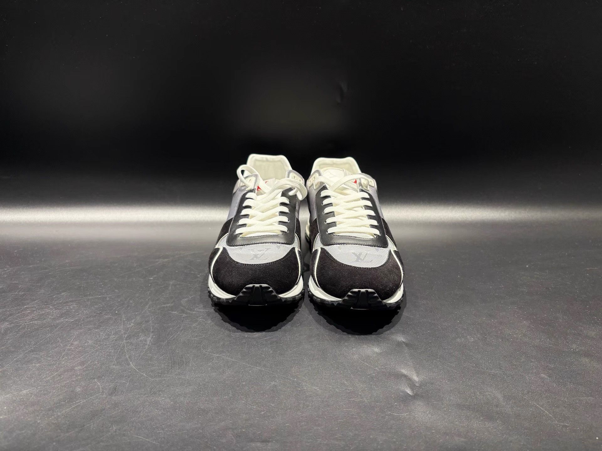 Louis Vuitton Louis Vuitton Colorblock Monogram Low-Top Shoes K36 Size US 11 / EU 44 - 2 Thumbnail