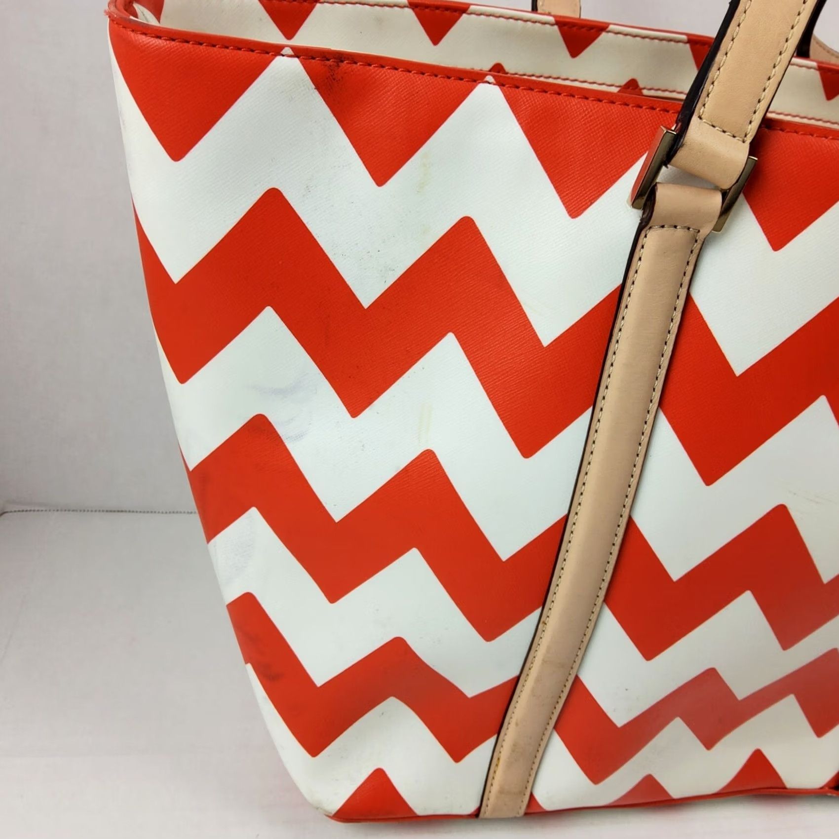 Vintage Kate Spade New York Chevron Large Tote Shoulder Bag Purse Travel Beach Size ONE SIZE - 6 Thumbnail