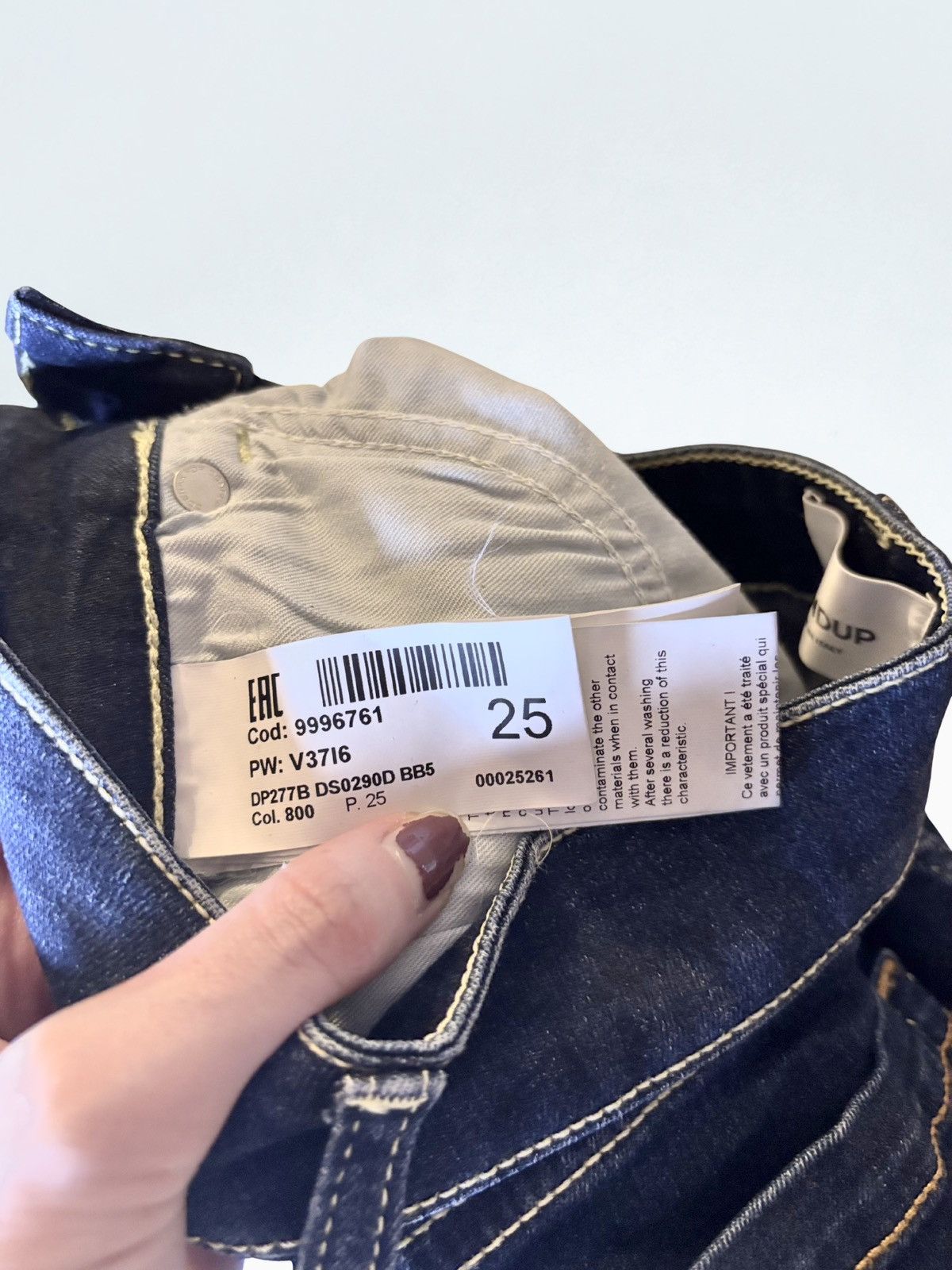 Dondup NWT Dondup Dark Wash Mini Shorts with Statement Buttons Size 25" / US 0 / IT 36 - 8 Thumbnail