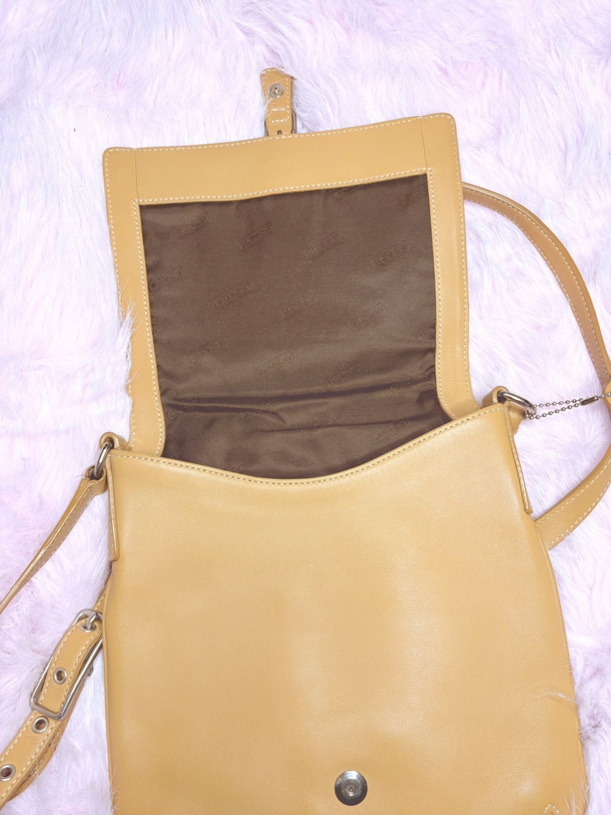 Coach Coach Legacy West Hippie Flap small in camel color leather Size ONE SIZE - 4 Thumbnail
