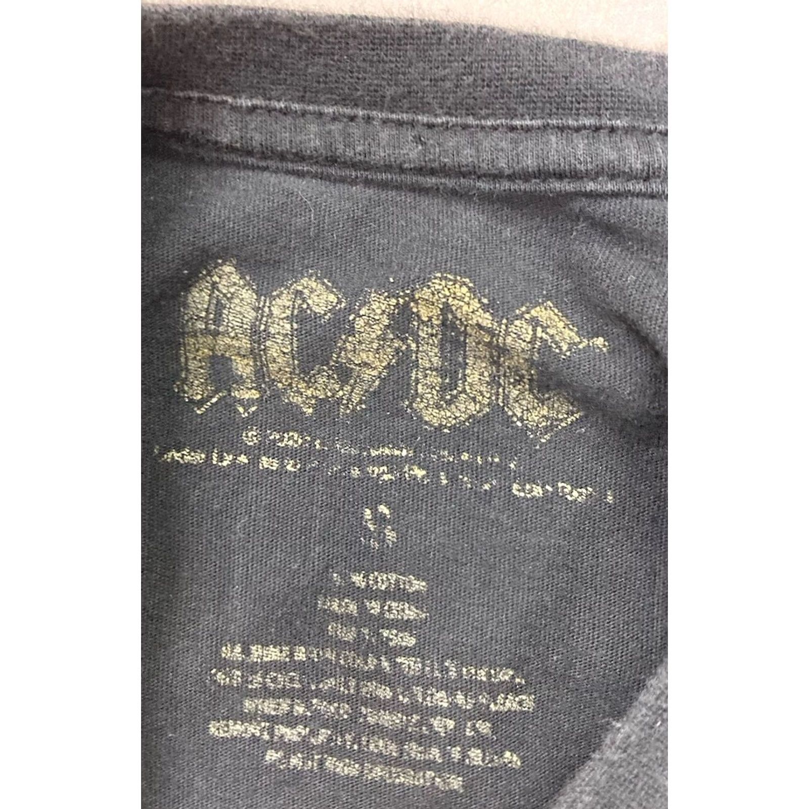Vintage ACDC Ballbreaker World Tour 1996 Graphic T-shirt Music Distressed Women Small Size S / US 4 / IT 40 - 5 Thumbnail