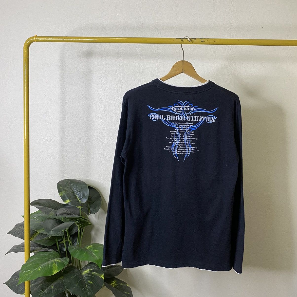 Vintage Y2K CRU Surf Affliction Design Double Layer LS T Shirt Size US M / EU 48-50 / 2 - 1 Thumbnail