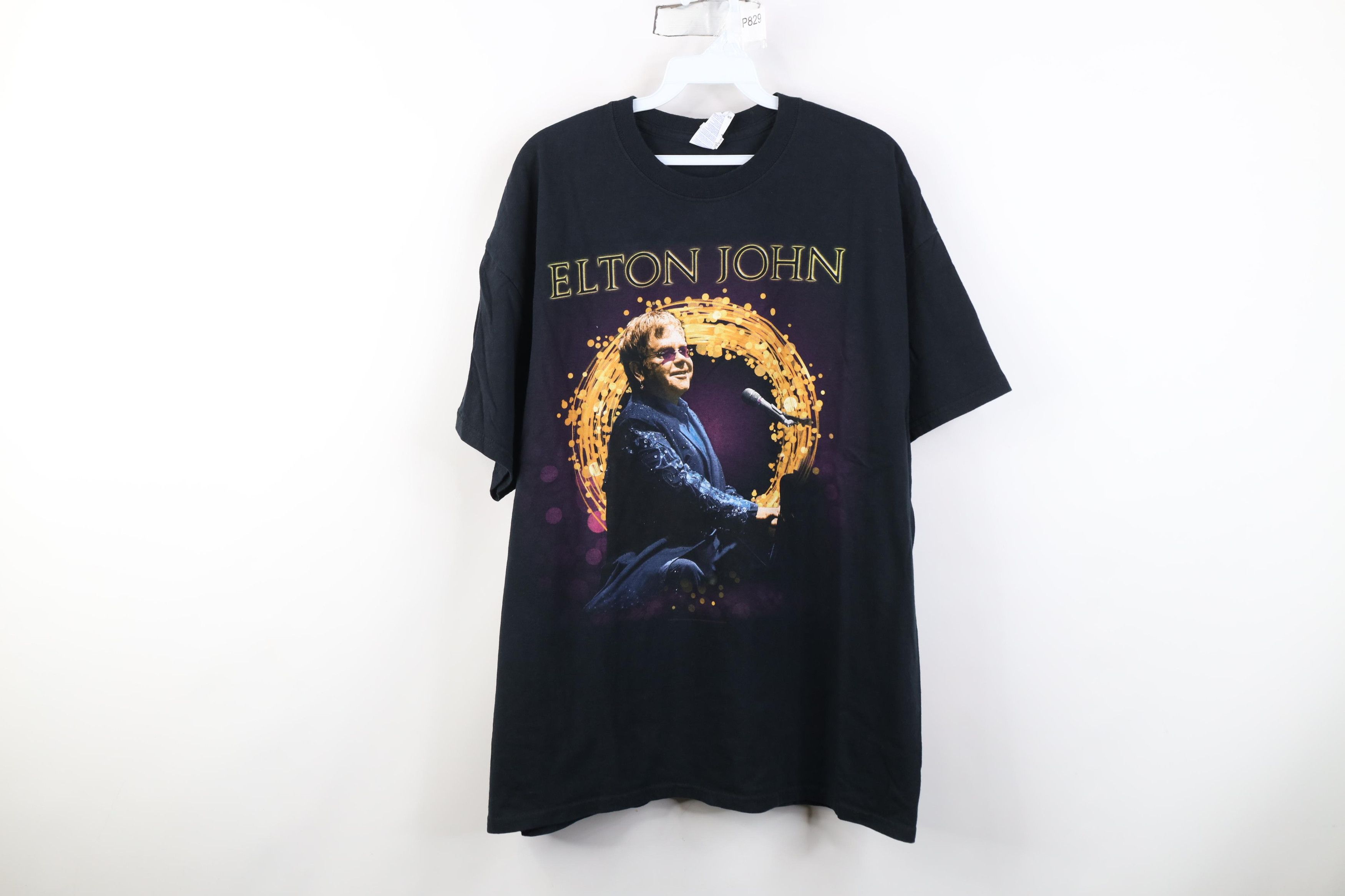 Vintage Vintage Y2K 2015 Tour Elton John Band Short Sleeve T-Shirt Size US XL / EU 56 / 4 - 1 Thumbnail