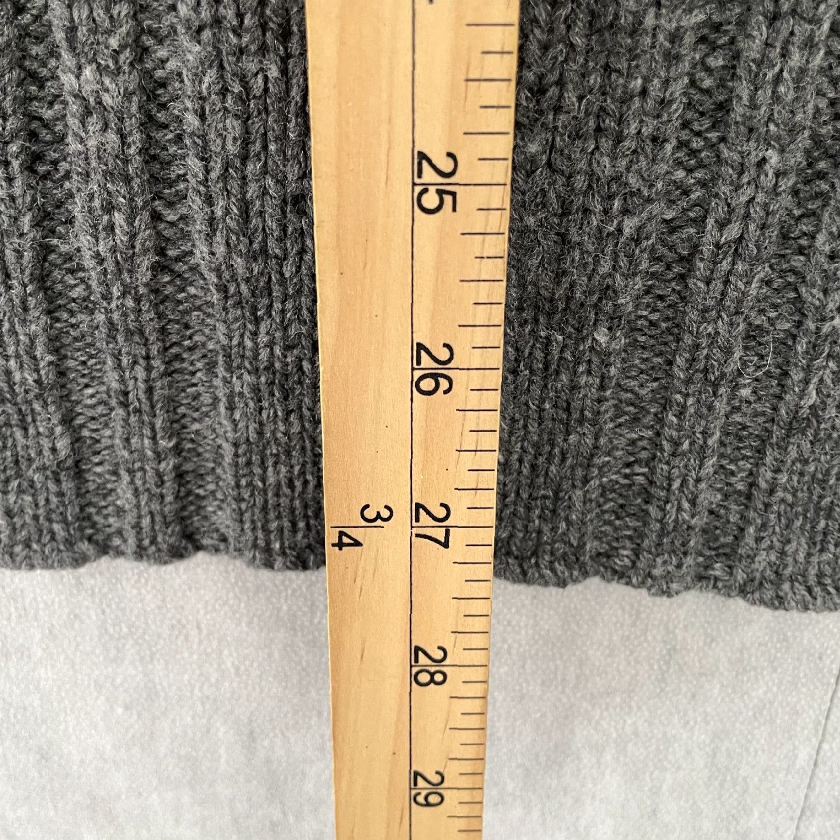 J.Crew VINTAGE J.CREW Sweater Mens XL Gray 100% Lambswool Knit Pullover V-Neck Long Sleeve Classic Preppy Winter Fall Wool Shirt Size US XL / EU 56 / 4 - 7 Thumbnail