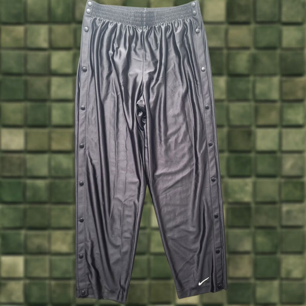Nike VINTAGE Nike Tearaway Pants Mens XL Relaxed Fit Track Pants Athletic Sports Black 90s Nike Sports Mens XL Black Size US 36 / EU 52 - 1 Thumbnail