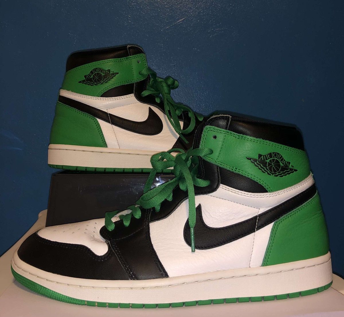 Jordan Brand Nike Air Jordan 1 Retro OG High ‘Lucky Green’ - Size UK 10 Size US 10.5 / EU 43-44 - 2 Thumbnail