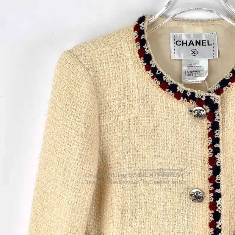 Chanel Chanel Beige wool round neck single-breasted long-sleeved Size XS / US 0-2 / IT 36-38 - 3 Thumbnail
