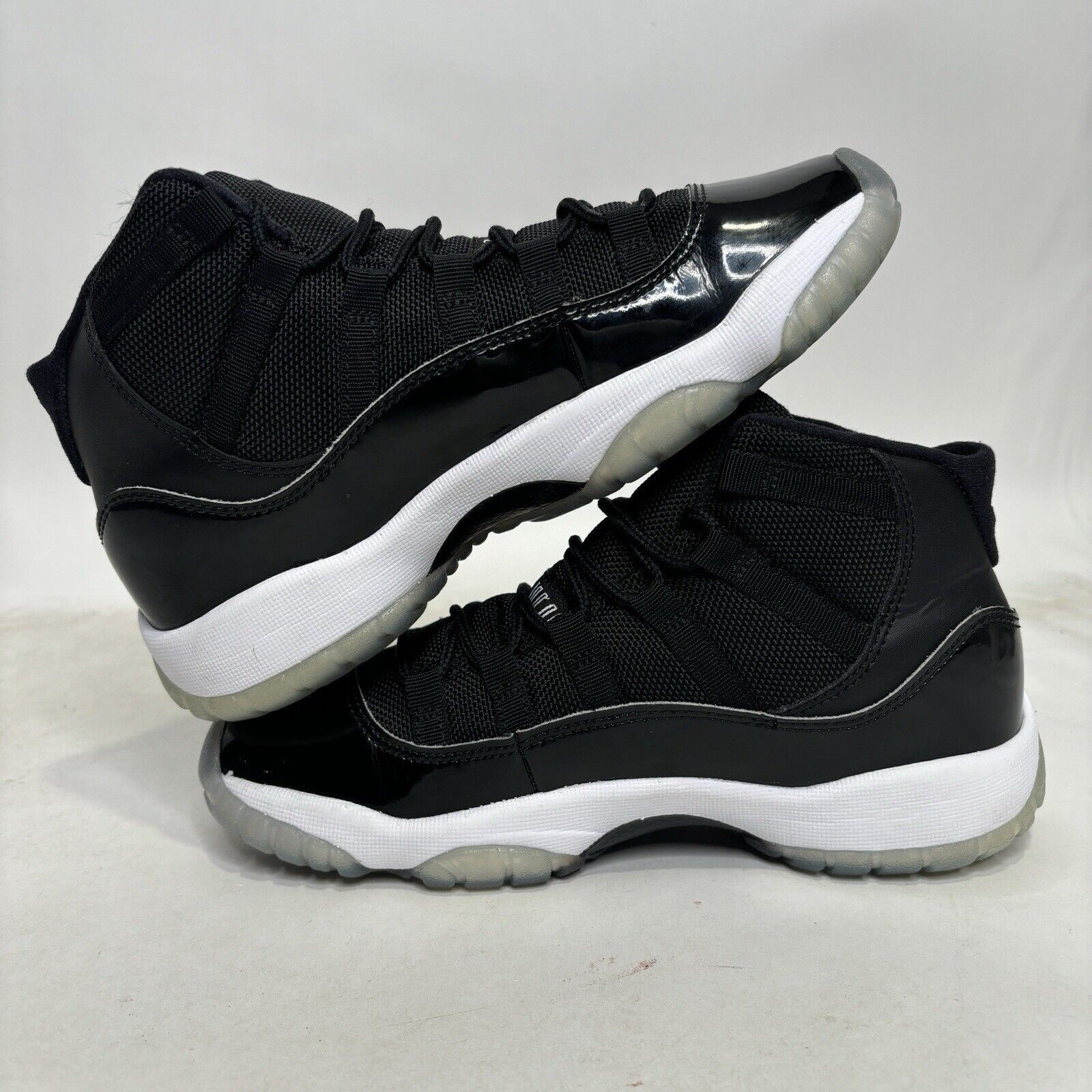 Nike Nike Air Jordan 11 Retro BG “Space Jam” 2016 Size US 5.5 / IT 35.5 - 3 Thumbnail