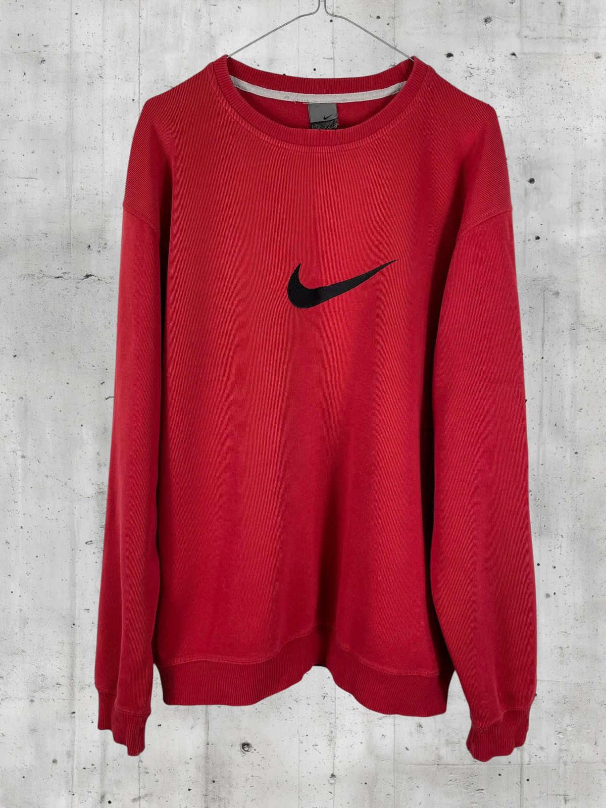 Vintage Nike Vintage 90s Center Swoosh Red Crewneck Sweatshirt Size US L / EU 52-54 / 3 - 2 Thumbnail