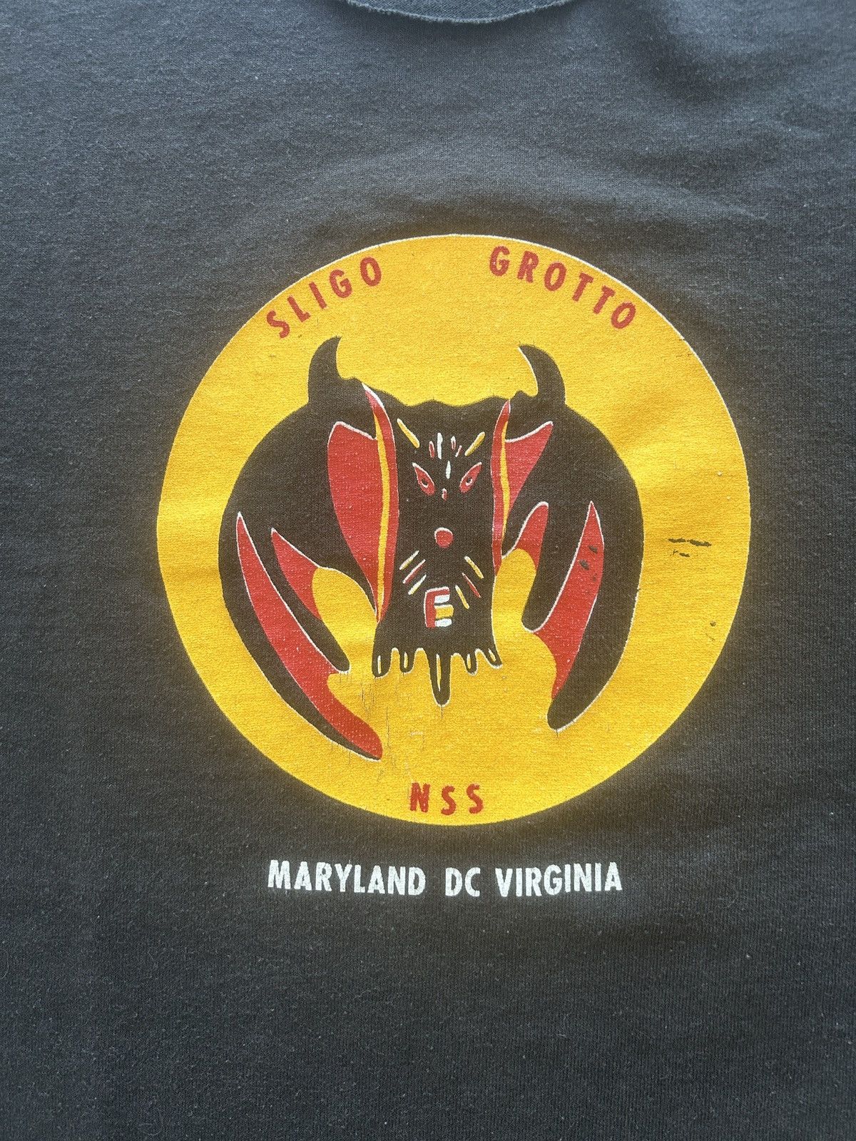 Vintage Vintage 90s Sligo Grotto Bat Cut Off Graphic Tee Size US M / EU 48-50 / 2 - 2 Thumbnail