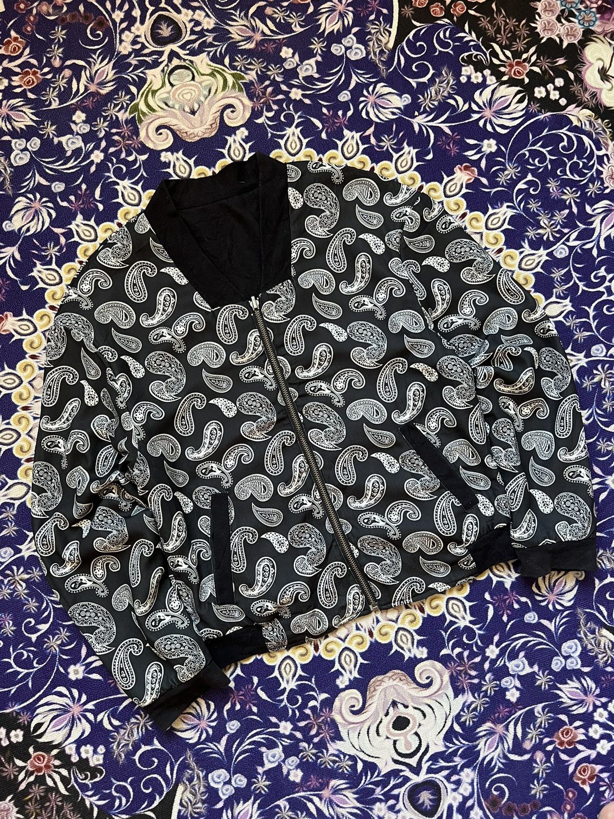 MOUSSY Moussy Reversible Paisley Print Bomber Jacket Vintage Size M / US 6-8 / IT 42-44 - 2 Thumbnail