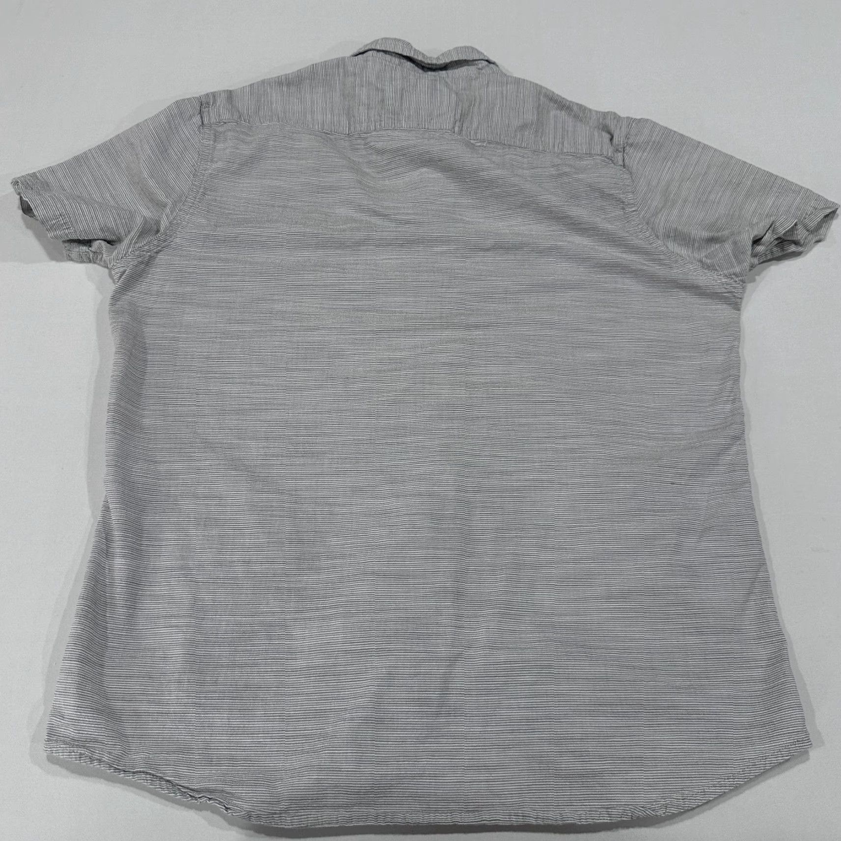Lee Lee Shirt Mens Size L Gray White Striped Short Sleeve Button Up Cotton Blend Size US L / EU 52-54 / 3 - 4 Thumbnail