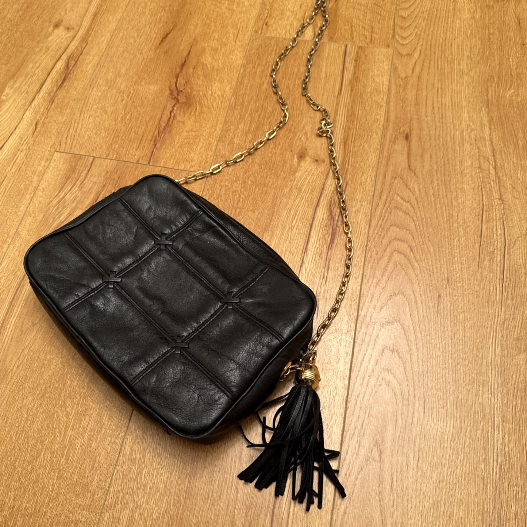 Vintage VINTAGE Valerie Stevens Crossbody Bag Leather Black Gold Chain Fringe Tassle Classic Womens Size ONE SIZE - 3 Thumbnail