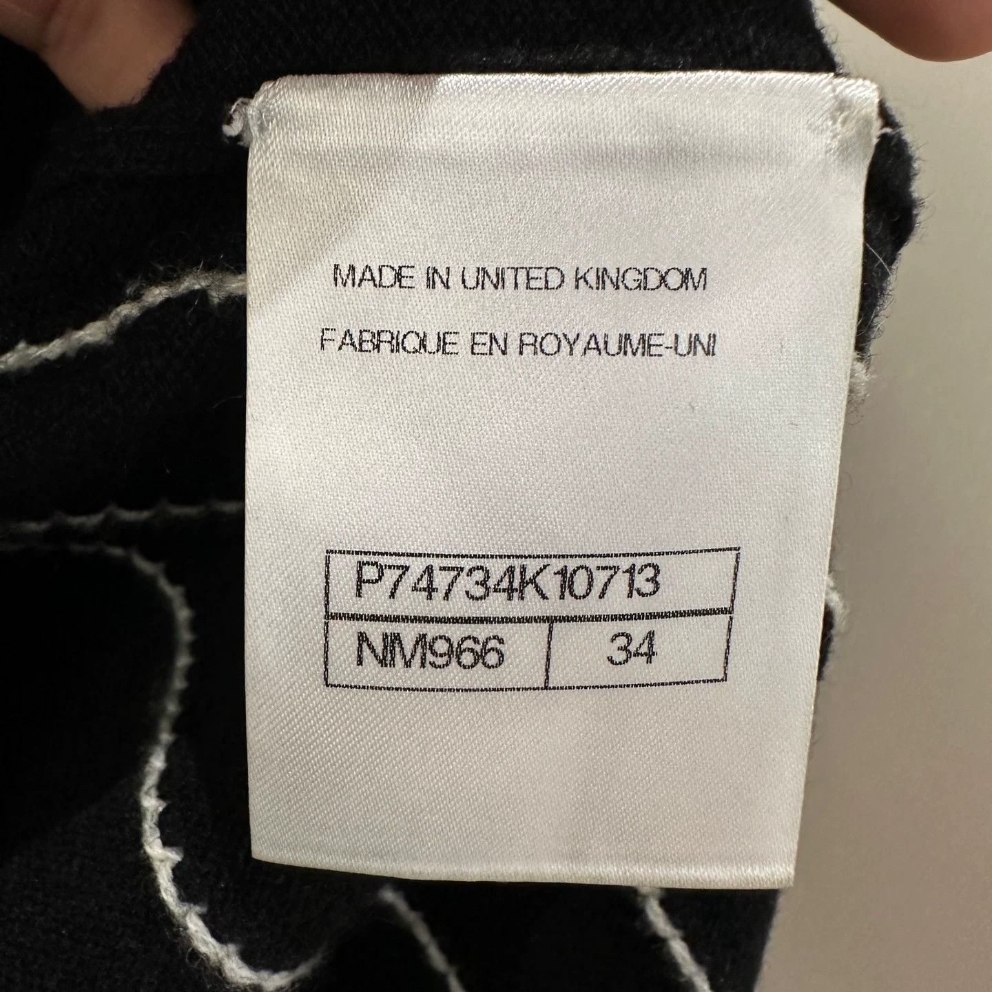Chanel CHANEL Stripe Logo Jacquard Cashmere Longsleeve 34 Size XS / US 0-2 / IT 36-38 - 4 Thumbnail