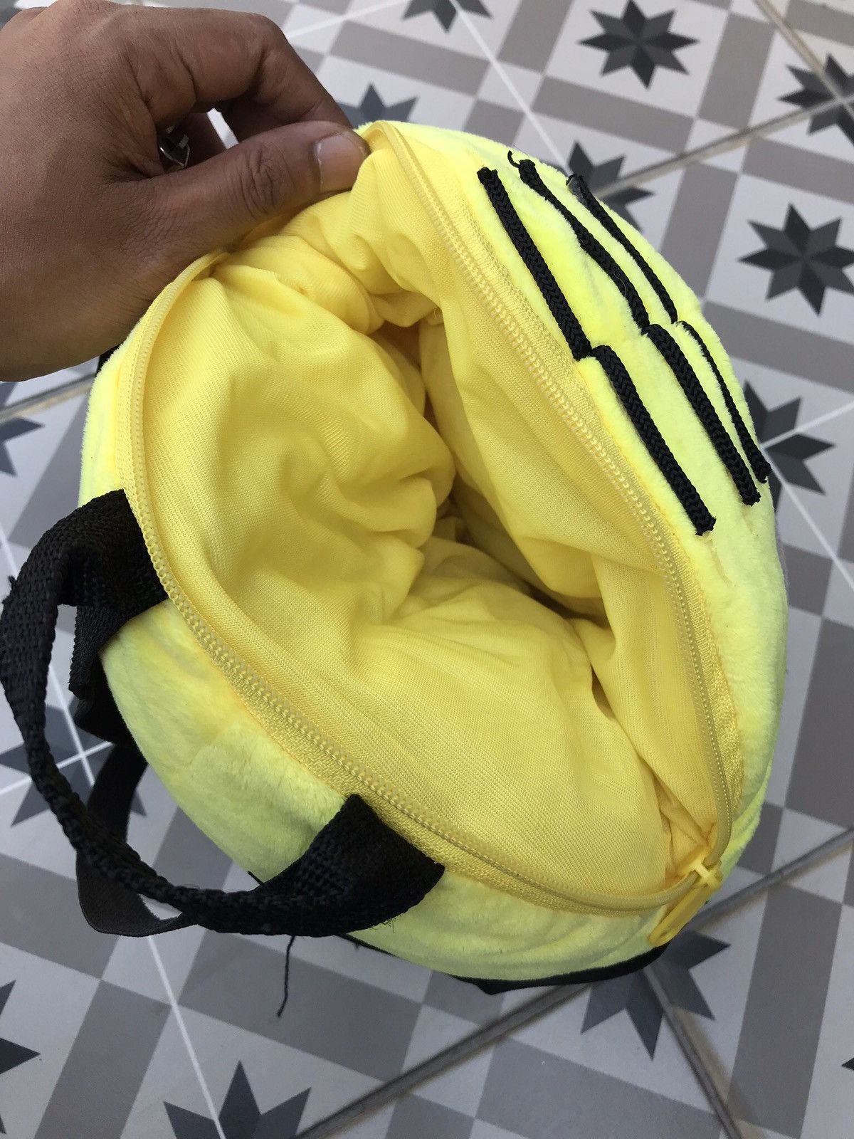 Japanese Brand DESPICABLE ME 3 MINIONS ESCAPE PREMIUM PLUSH BACKPACK Size ONE SIZE - 13 Thumbnail