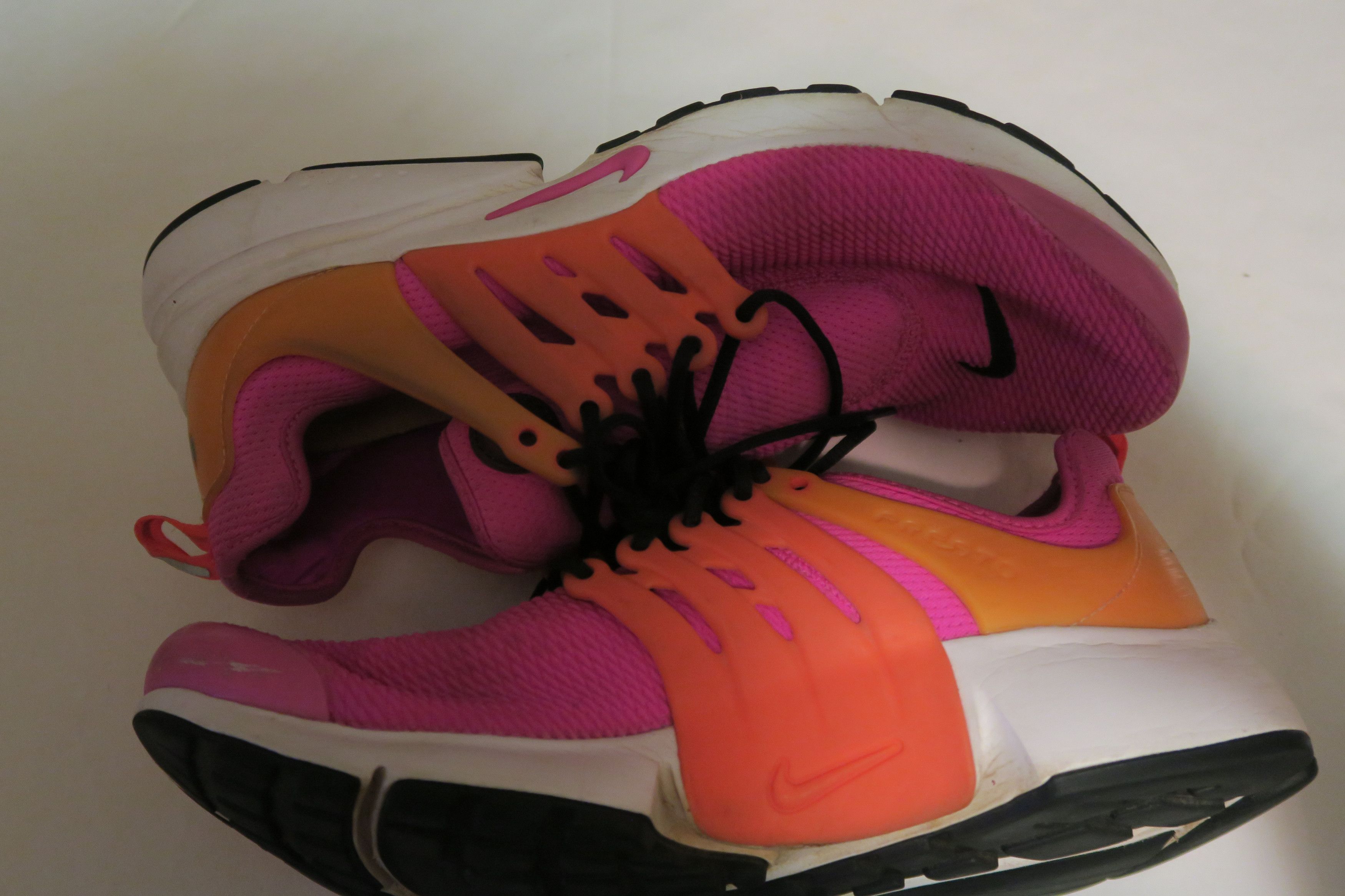 Nike Nike WMNS Air Presto Laser Fuchsia Sneakers Size 11 Size US 11 / IT 41 - 12 Thumbnail
