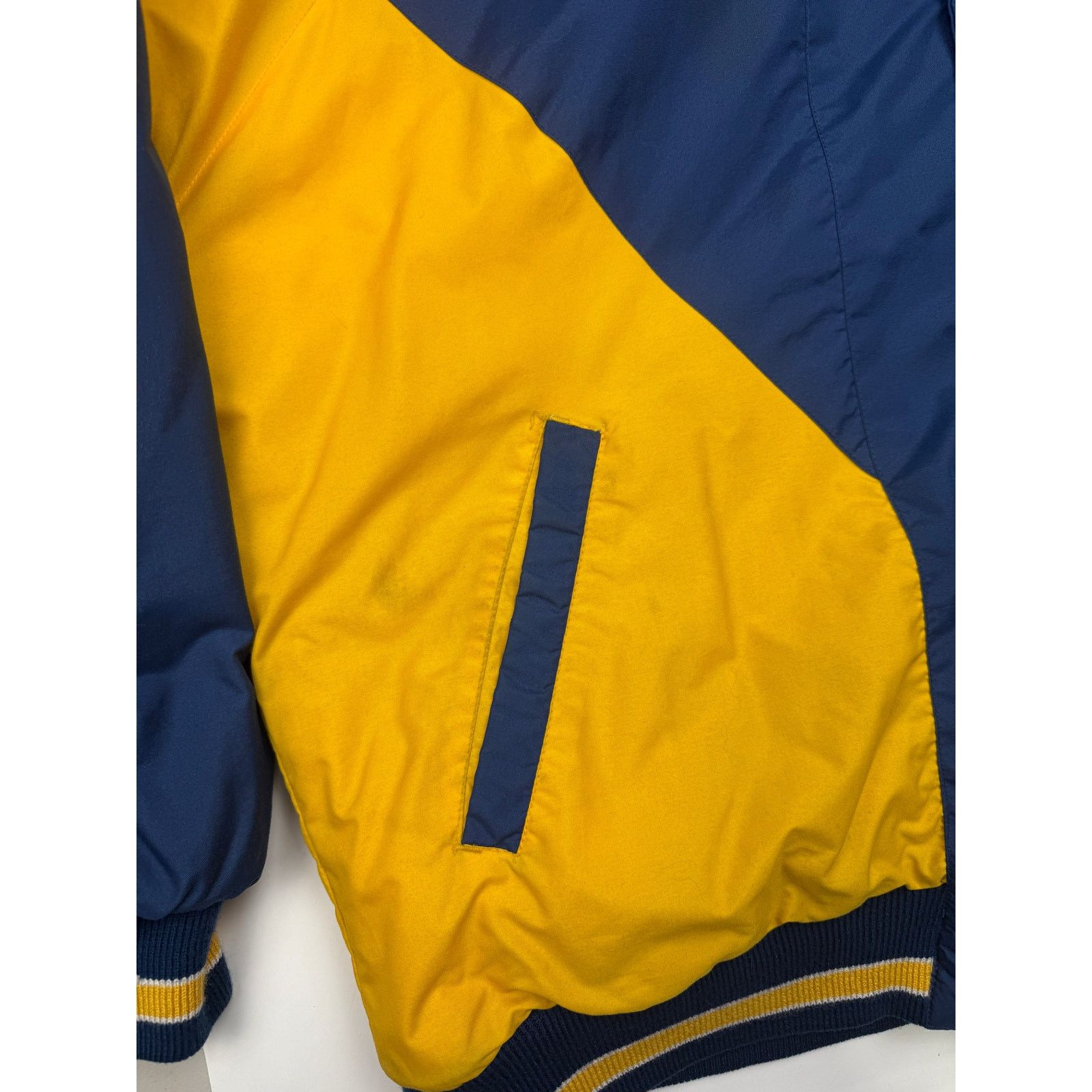 Vintage Vintage 80s/90s Michigan Wolverines Embroidered Logo NCAA XL Size US XL / EU 56 / 4 - 6 Thumbnail