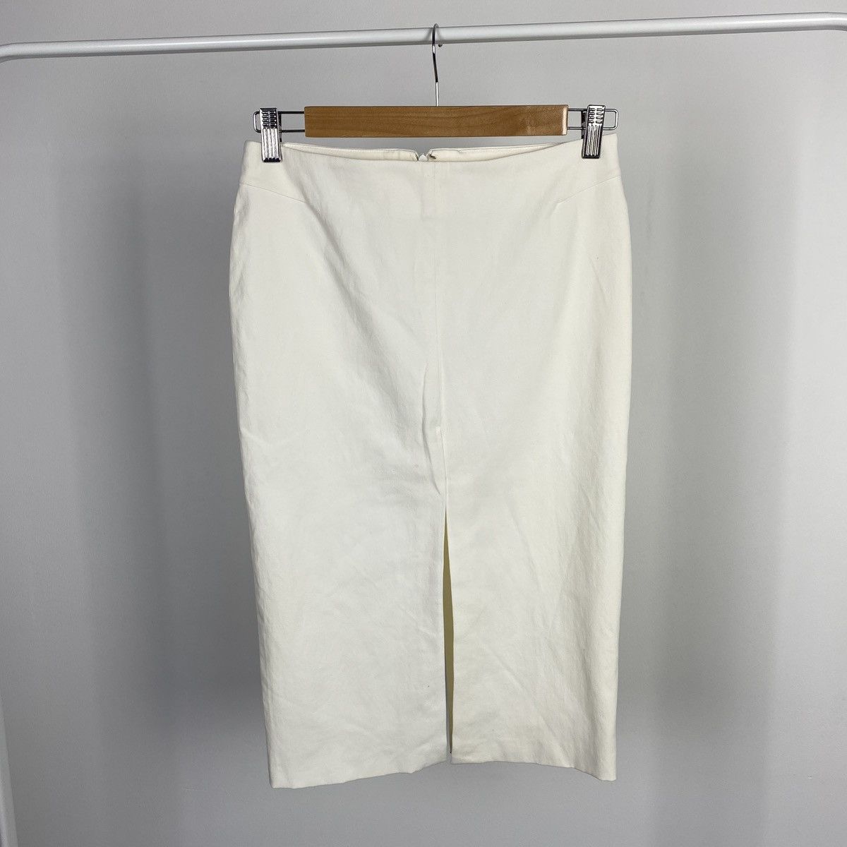 Gucci GUCCI white pencil size 42 Size 28" / US 6 / IT 42 - 1 Thumbnail