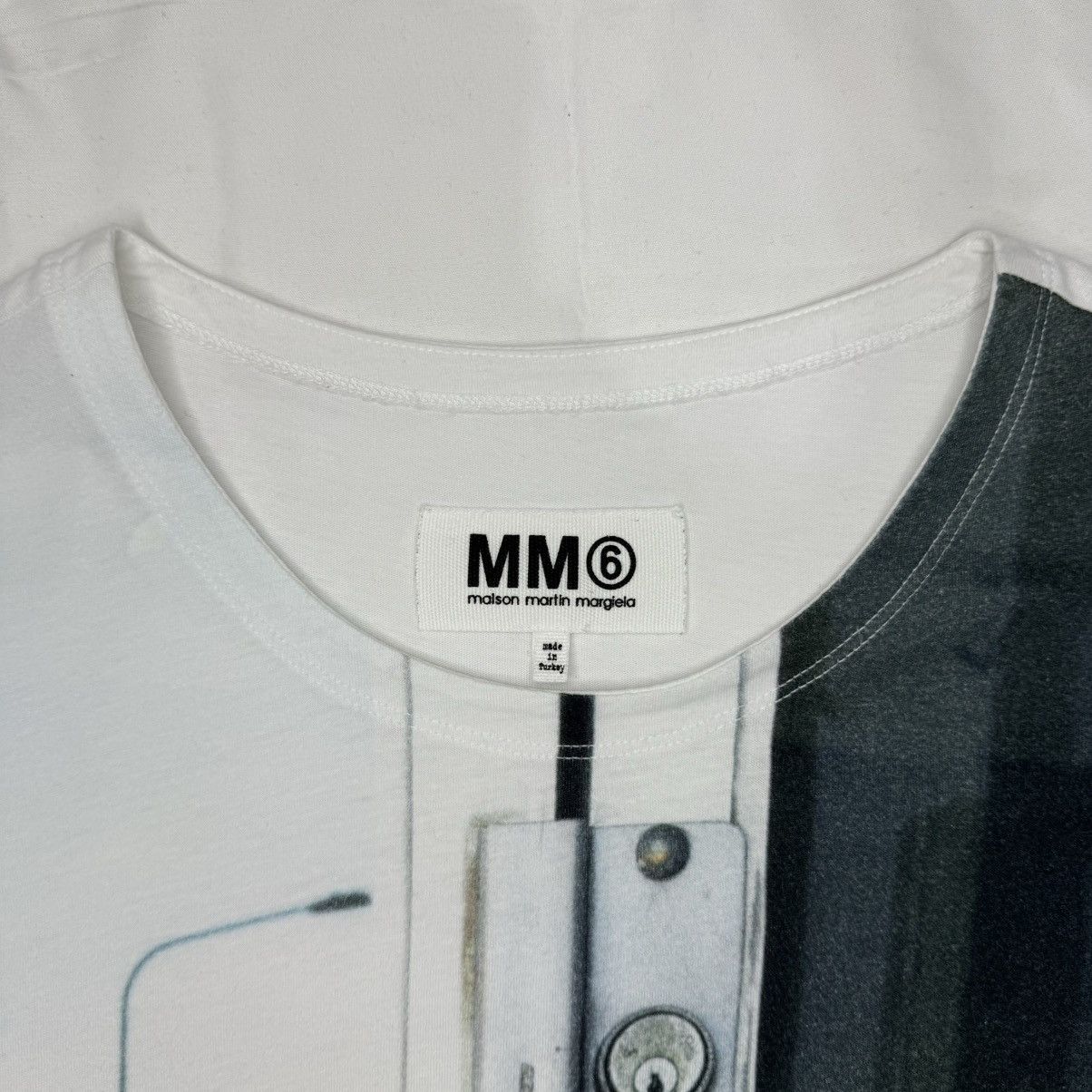 Maison Margiela Maison Martin Margiela Door Print Tee Size US S / EU 44-46 / 1 - 5 Thumbnail