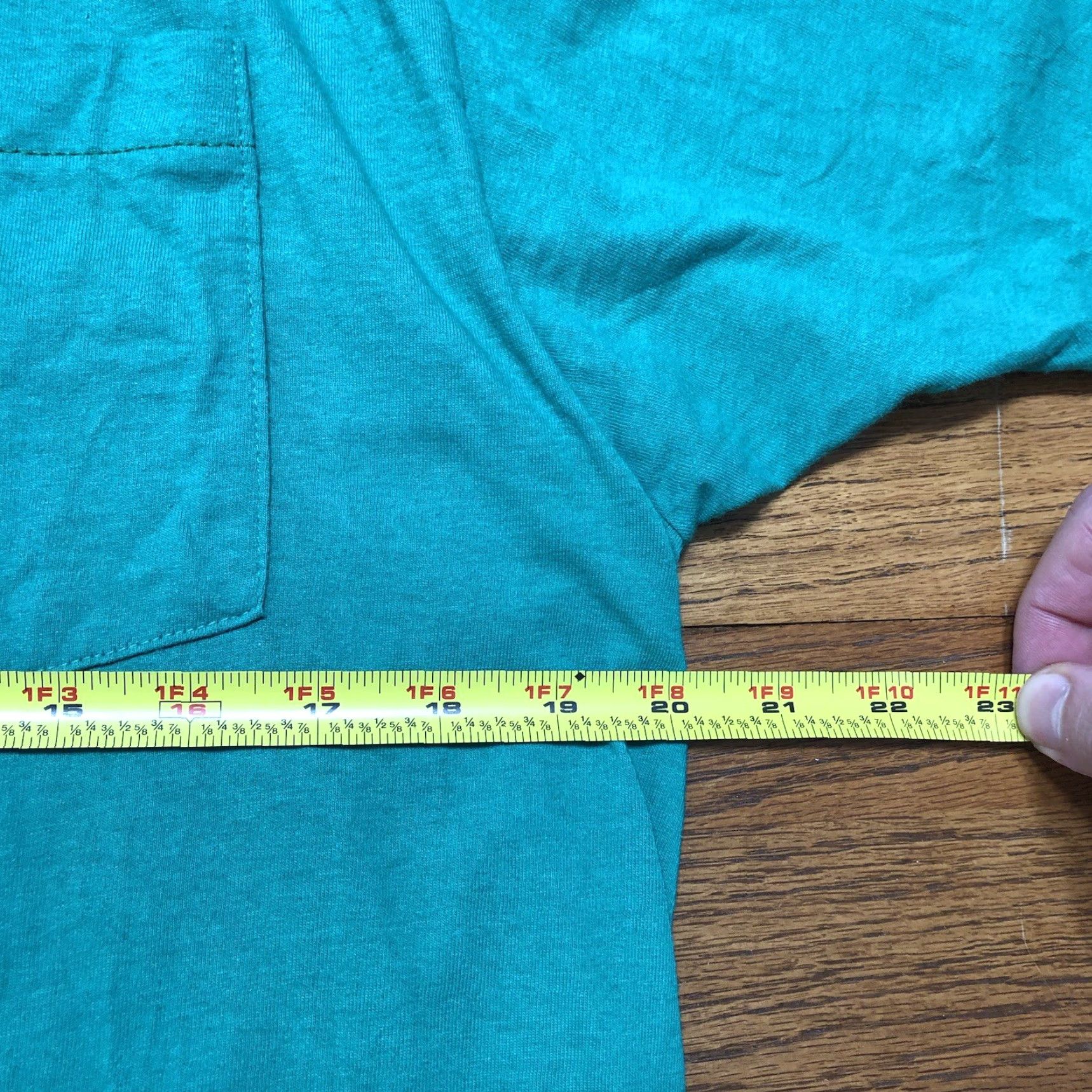 Vintage VINTAGE B.V.D T-Shirt Men M Green 90s Single Stitch Pocket Tee Crew Neck Short Sleeve Logo USA Size US M / EU 48-50 / 2 - 5 Thumbnail
