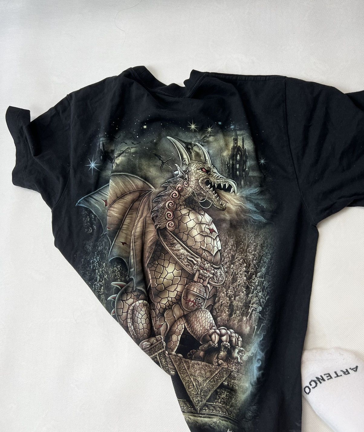 Vintage Tshirt Wild Dragon vintage print Size US M / EU 48-50 / 2 - 3 Thumbnail