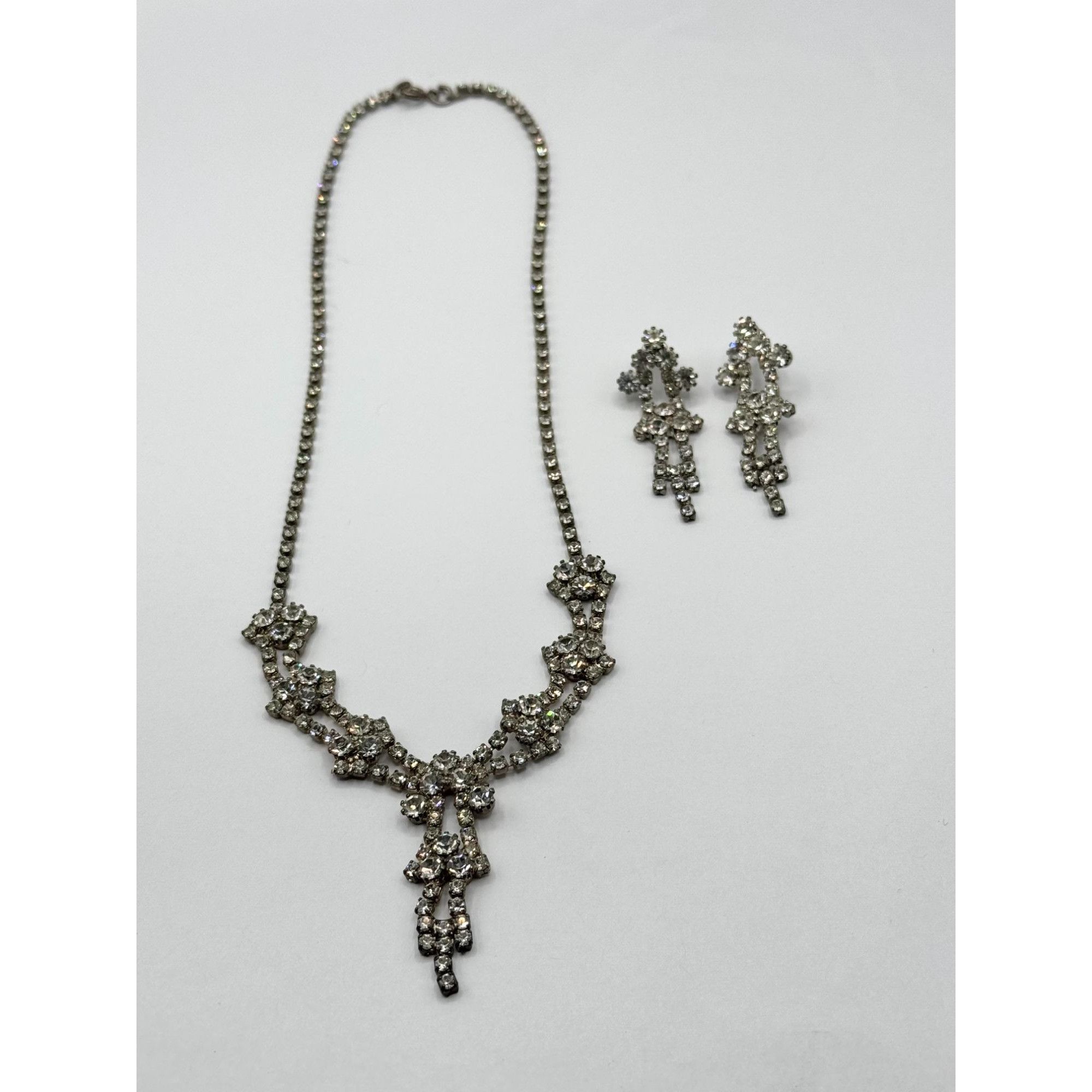 Vintage Vintage silver glass rhinestone floral necklace & earrings j Size ONE SIZE - 5 Thumbnail