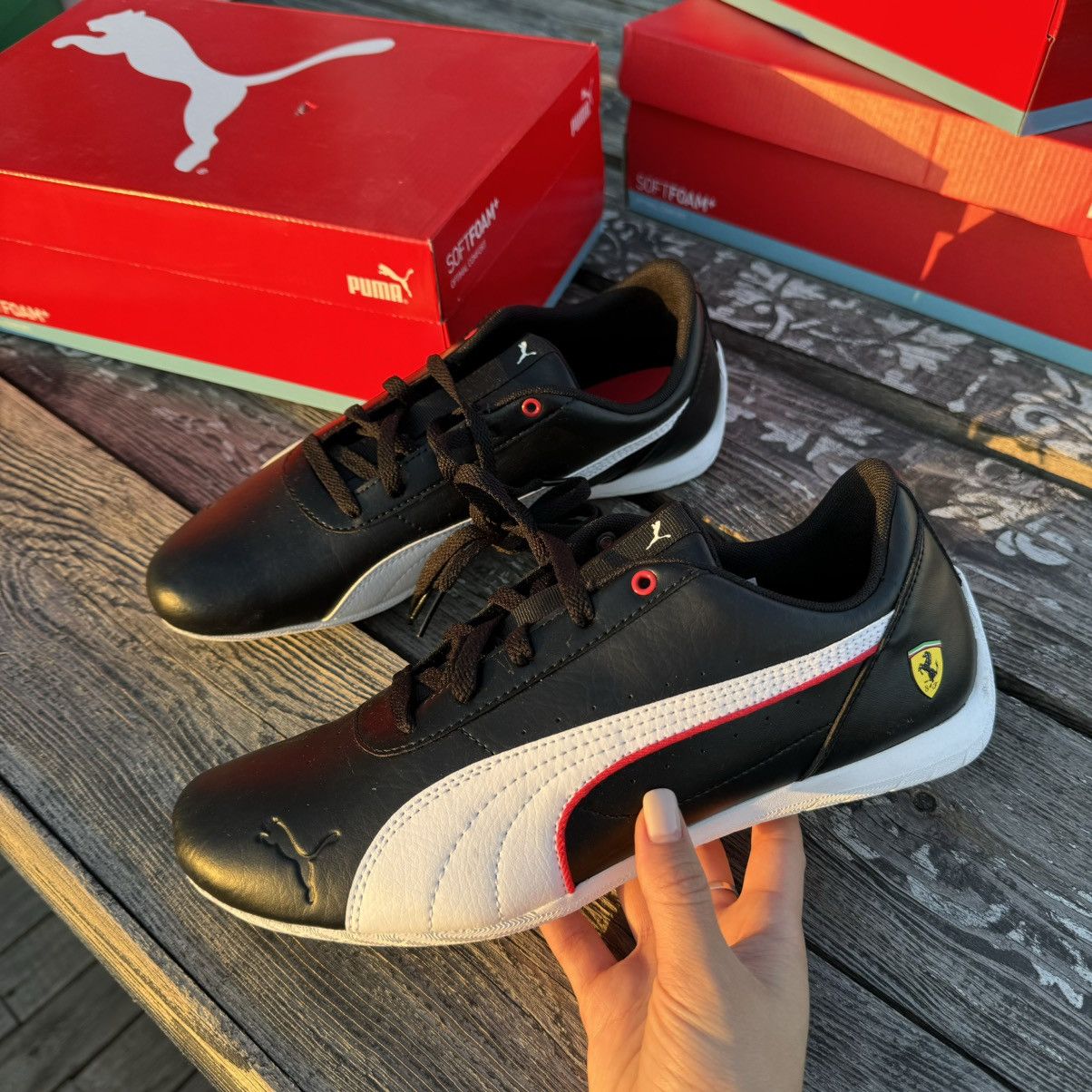 Ferrari × Puma Puma Ferrari Neo Cat Black 307548-01 10.5US Size US 10.5 / EU 43-44 - 1 Thumbnail