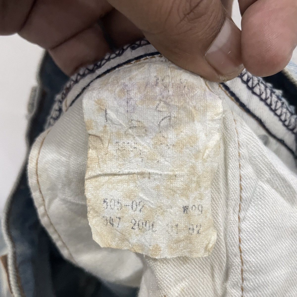 Levi's Vintage Levis Distressed Denim Size US 28 / EU 44 - 6 Thumbnail