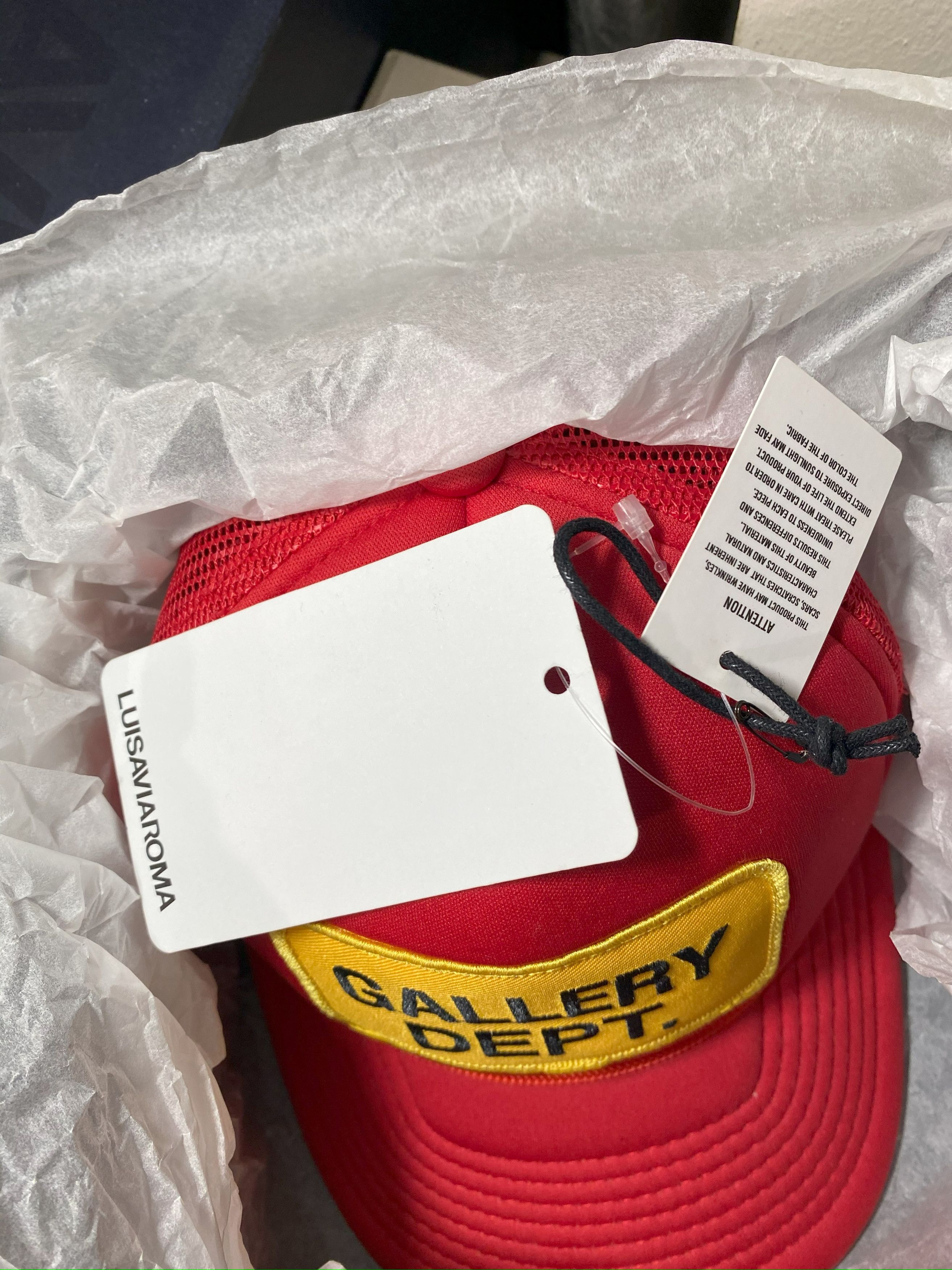 Gallery Dept. Gallery Dept. Souvenir Trucker Hat Red Size ONE SIZE - 3 Thumbnail