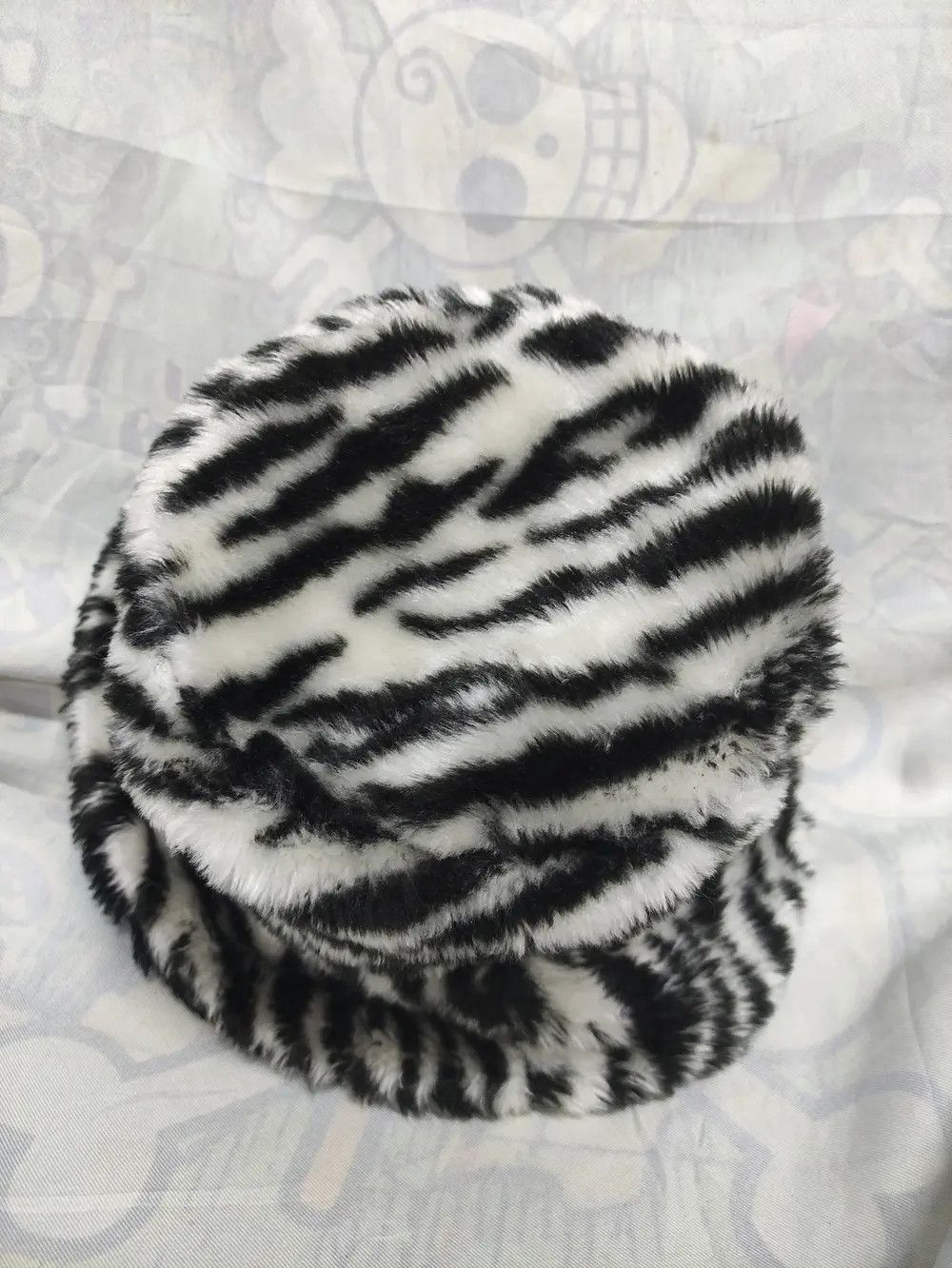 Japanese Brand Fur Bucket Hat Zebra Design Size ONE SIZE - 2 Thumbnail