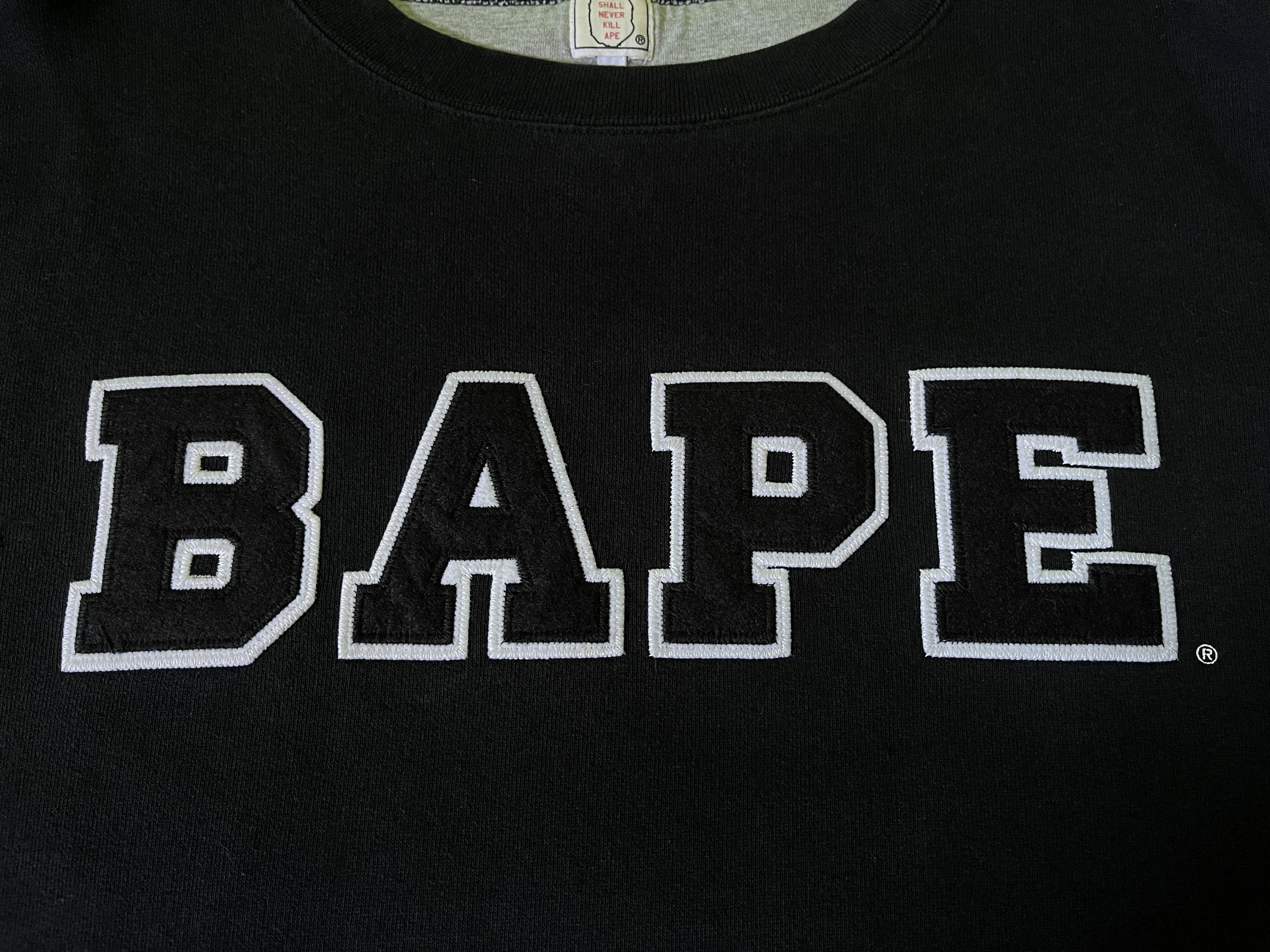 Bape Bape Crewneck Size US L / EU 52-54 / 3 - 6 Thumbnail