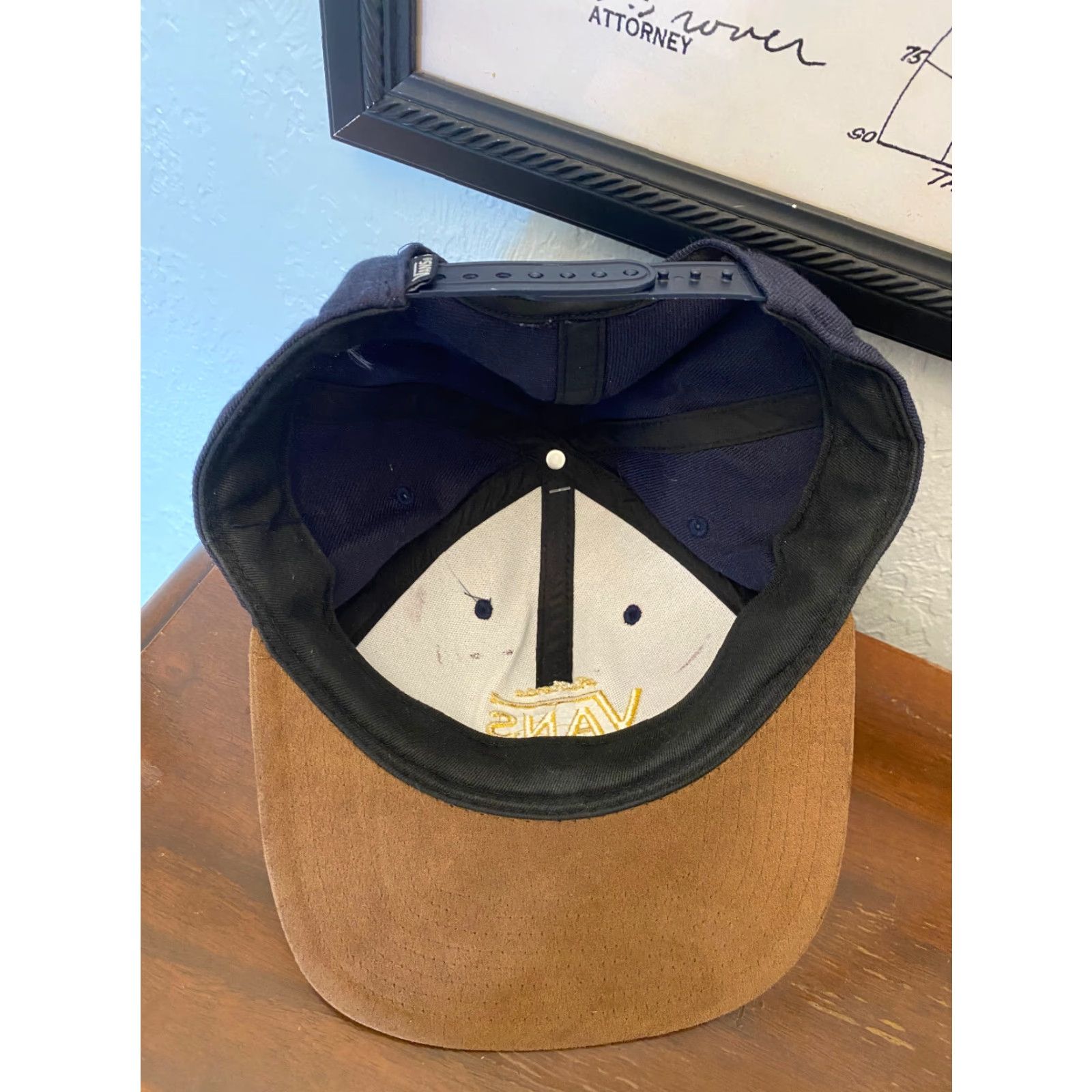 Vans VANS Logo Adjustable Cap Snapback Hat Suede Bill Black Men Size Adjustable Off the Wall Size ONE SIZE - 4 Thumbnail