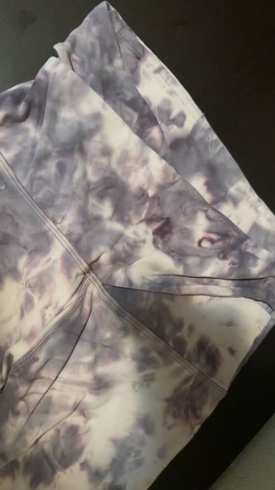 Lululemon Lululemon Align High Rise Diamond Dye Purple leggings Size 27" / US 4 / IT 40 - 2 Thumbnail