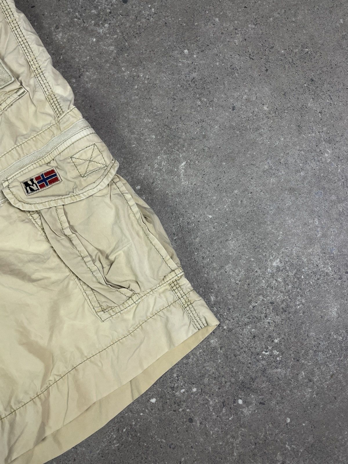 Napapijri × Vintage Vintage Y2K Napapijri Cargo Shorts Size US 36 / EU 52 - 3 Thumbnail