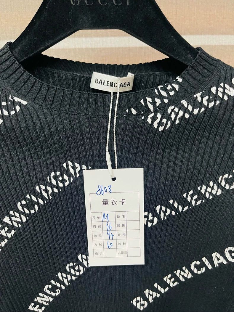 Balenciaga Balenciaga Black Full Print Logo Stretch Knit Sweater M Si Size M / US 6-8 / IT 42-44 - 2 Thumbnail
