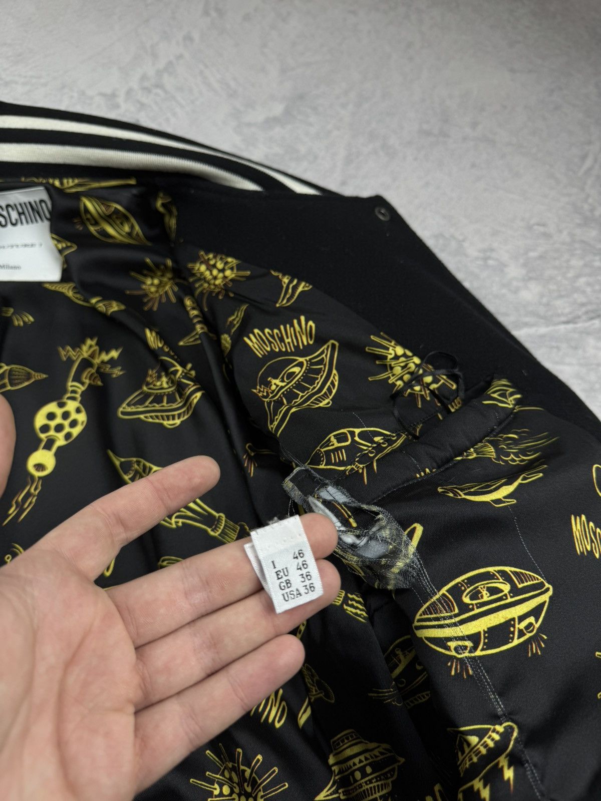 Moschino × Vintage MOSCHINO VINTAGE DOUBLE LOGO OVERSIZE BOMBER Size US L / EU 52-54 / 3 - 8 Thumbnail