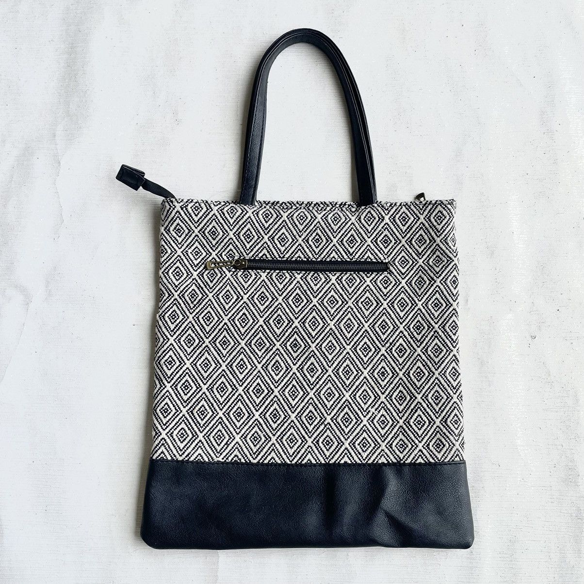 Japanese Brand × Native Black White Embroidery Textured Small Tote Size ONE SIZE - 5 Thumbnail