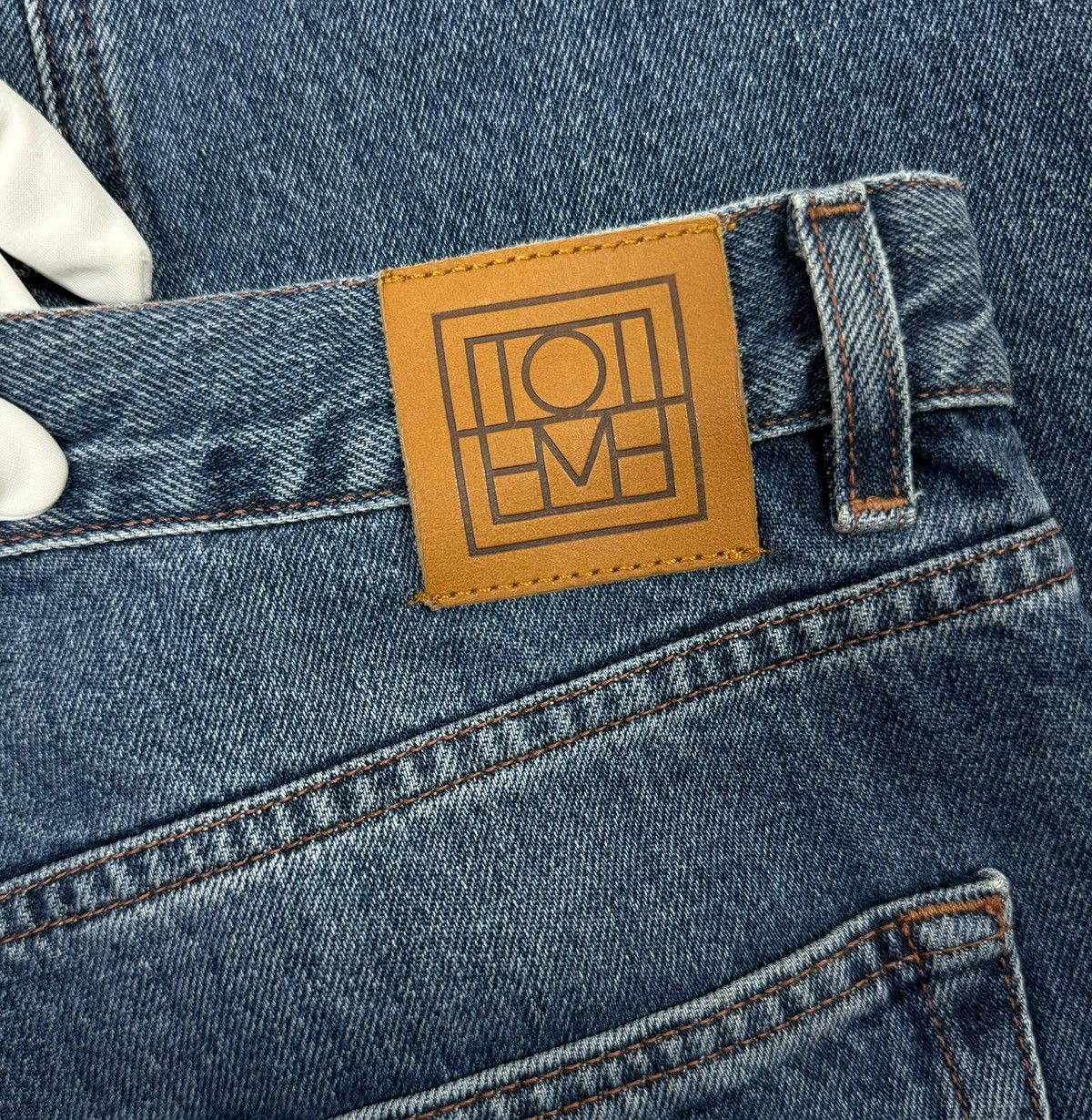 Toteme Toteme Blue Stright Jeans size 27 Leather Badge Size 27" / US 4 / IT 40 - 11 Thumbnail