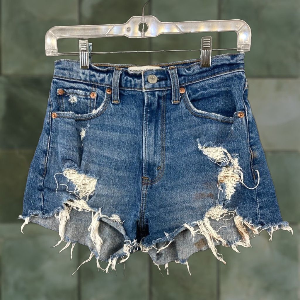 Abercrombie & Fitch Abercrombie & Fitch Womens Shorts High Rise Mom Denim 26 Blue 2 US Size 2 Adults Size 26" / US 2 / IT 38 - 1 Thumbnail